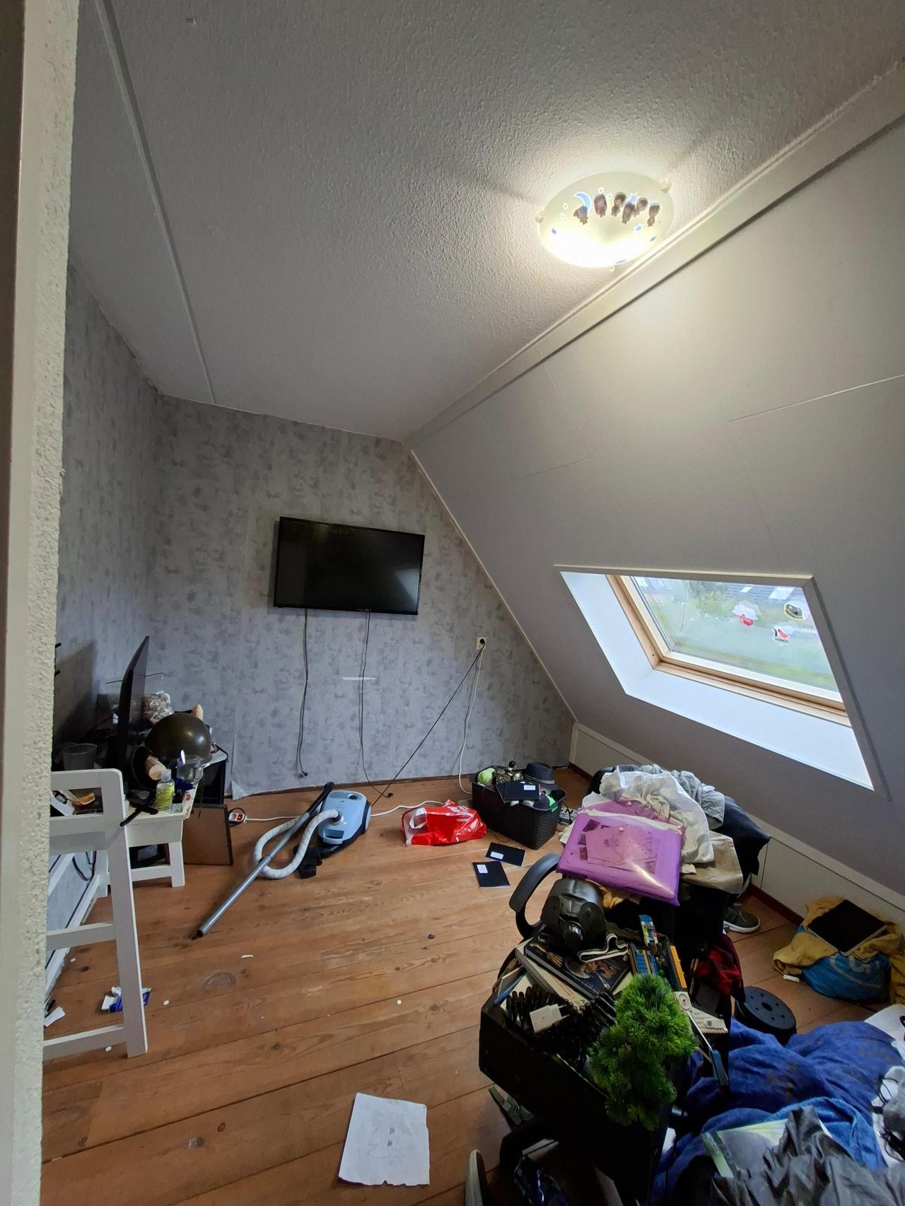 housePhoto