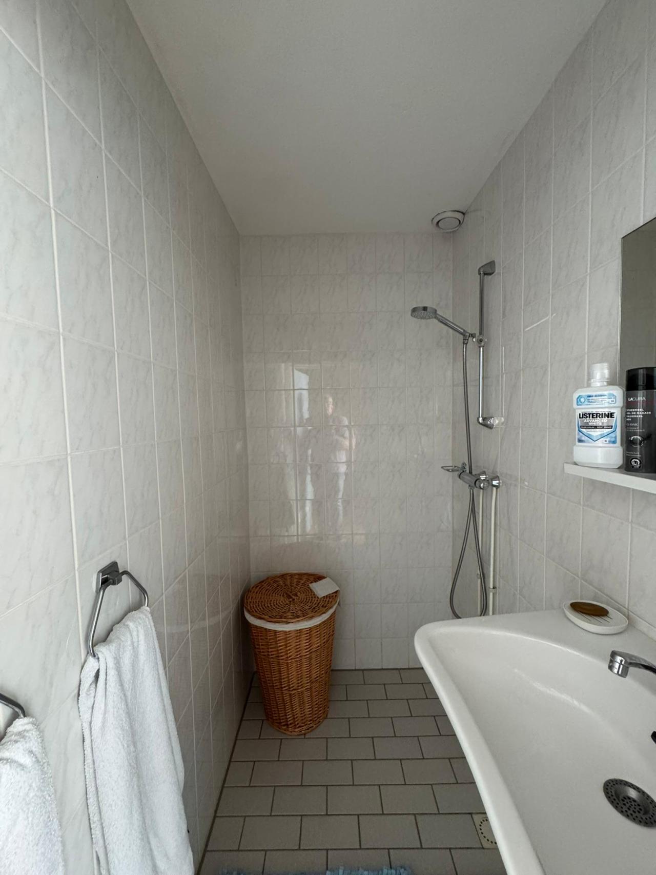 Dirk C. Rezelmanstraat 23