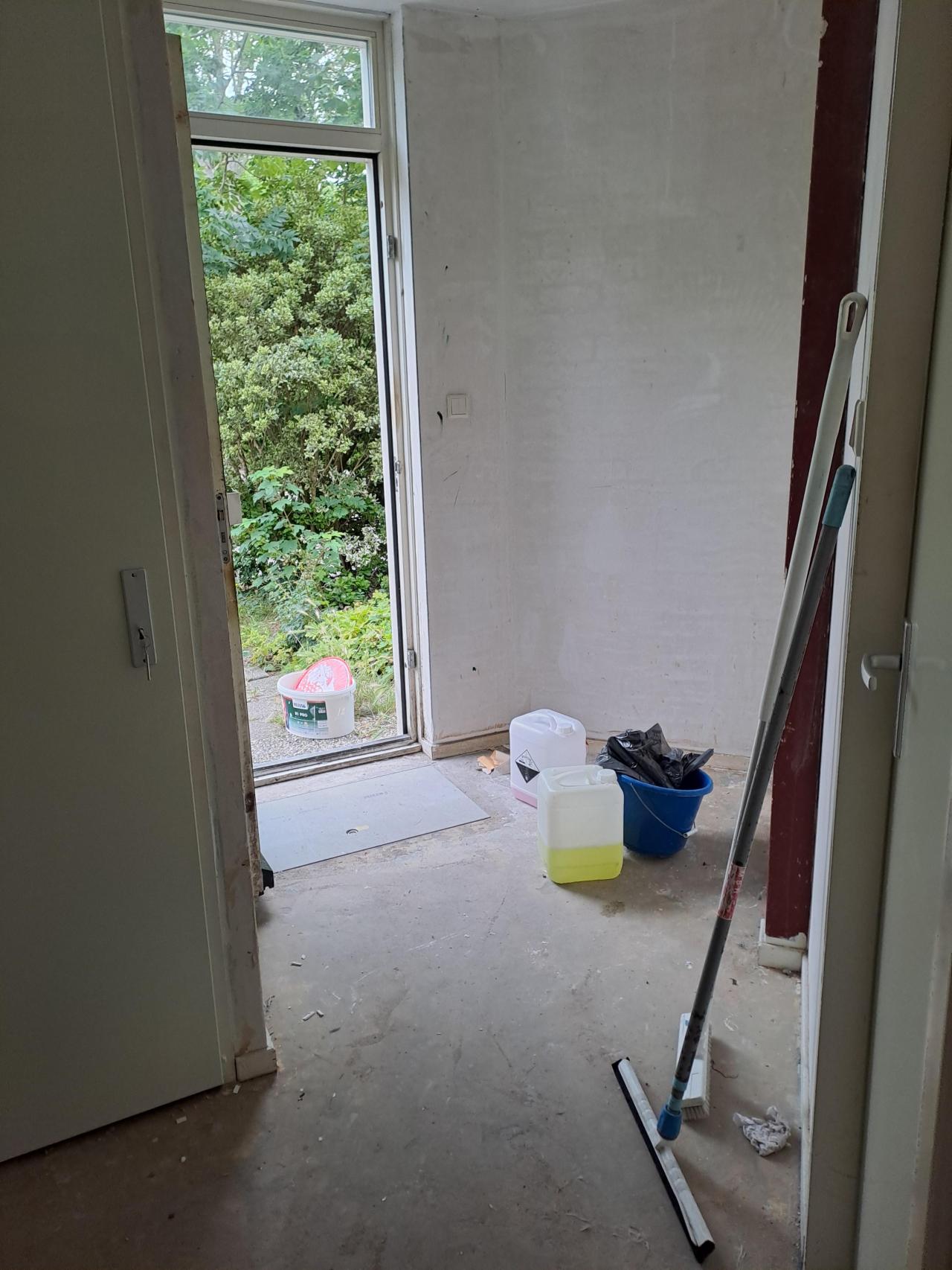 housePhoto