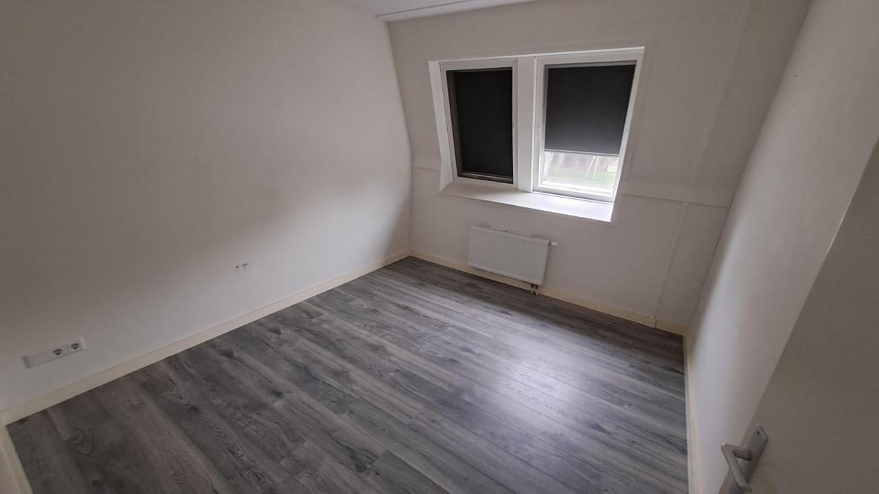 housePhoto