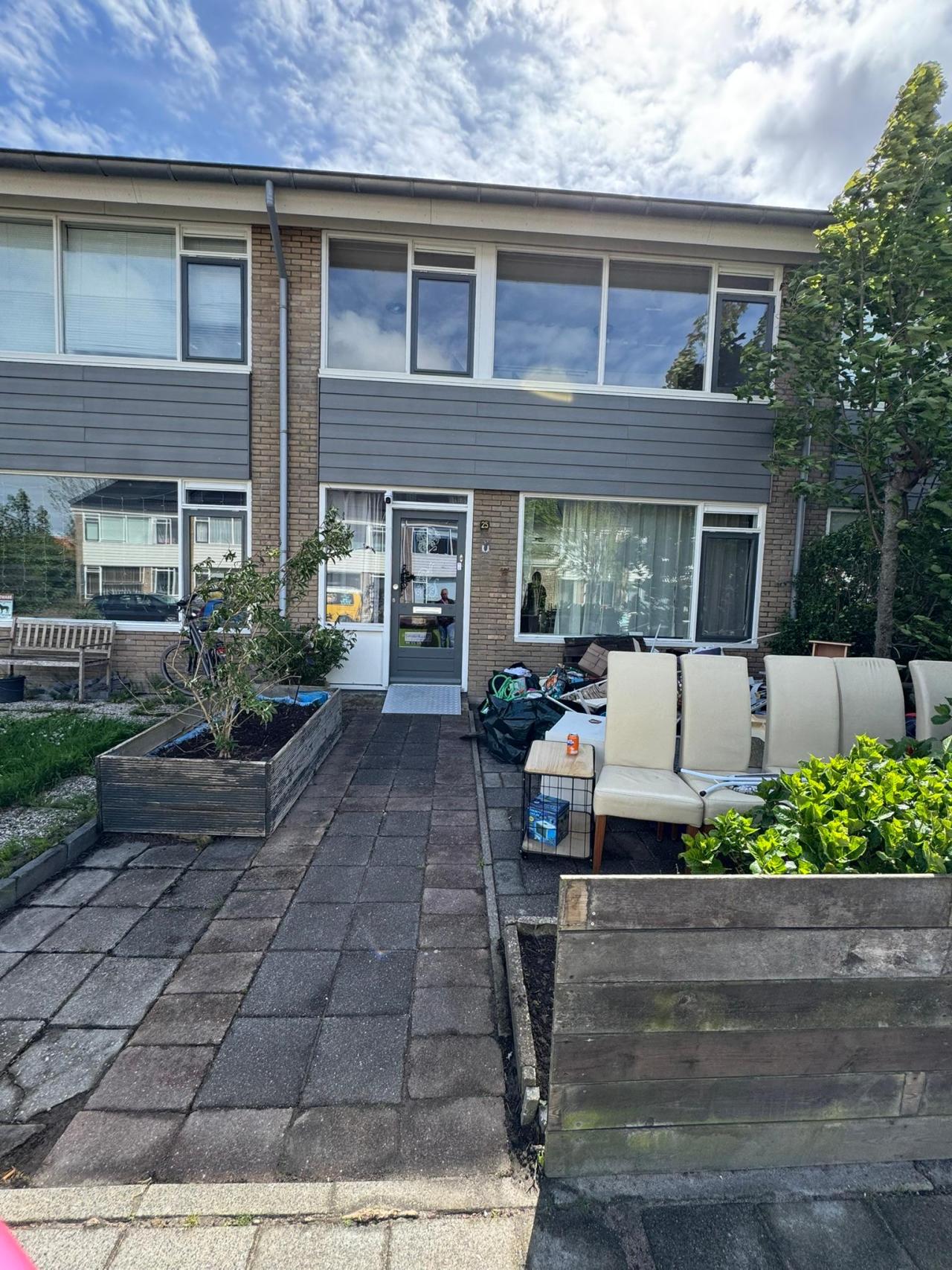 housePhoto