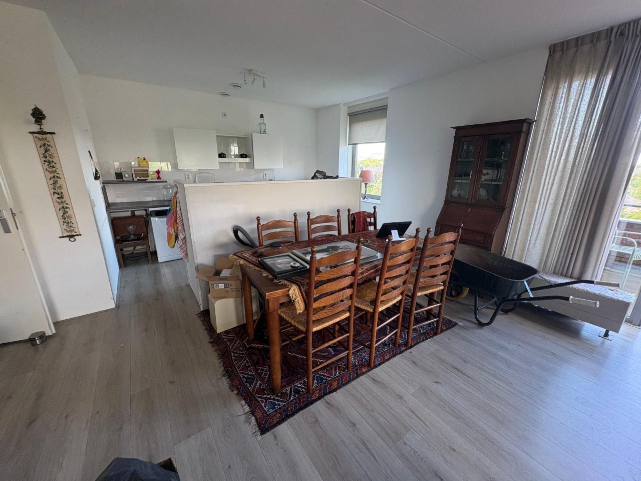 housePhoto