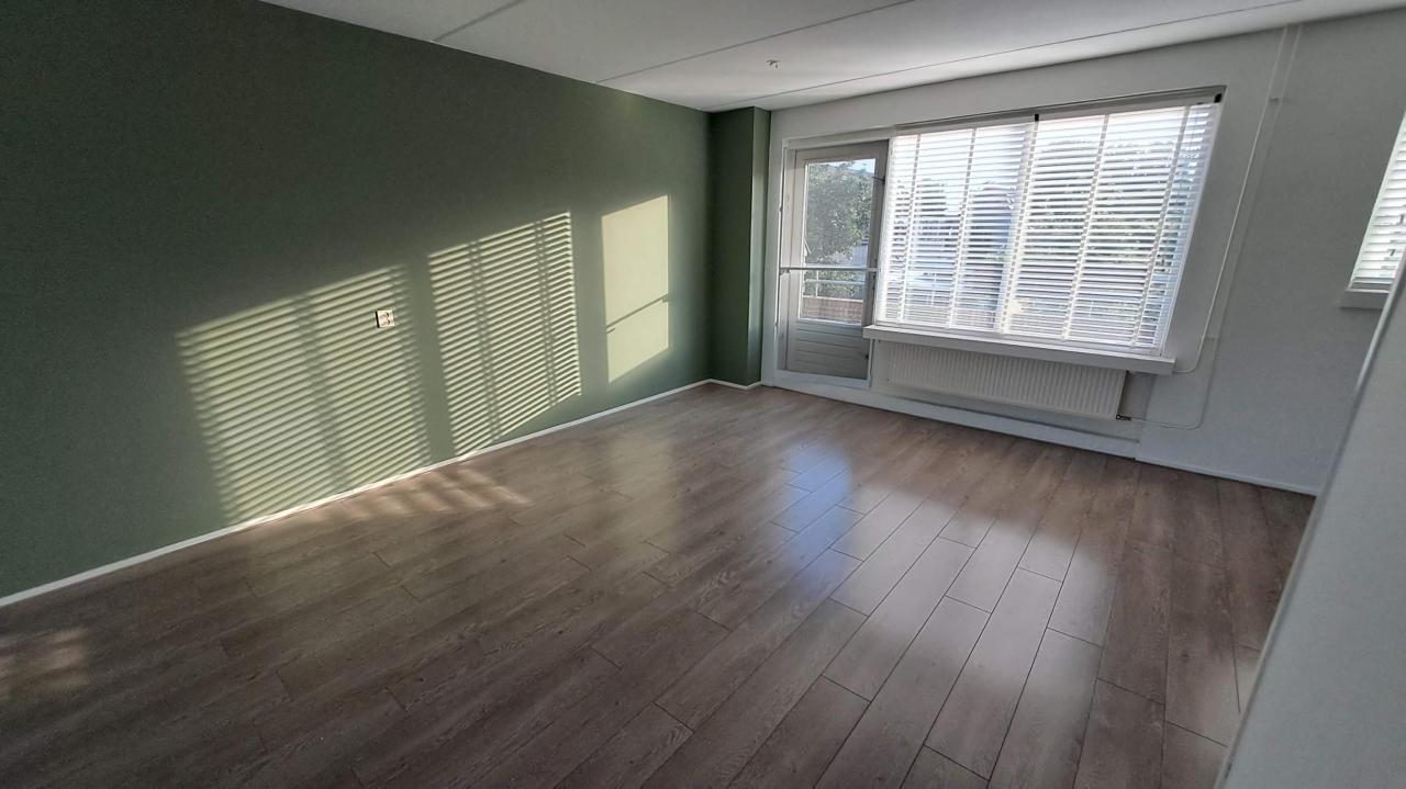 housePhoto