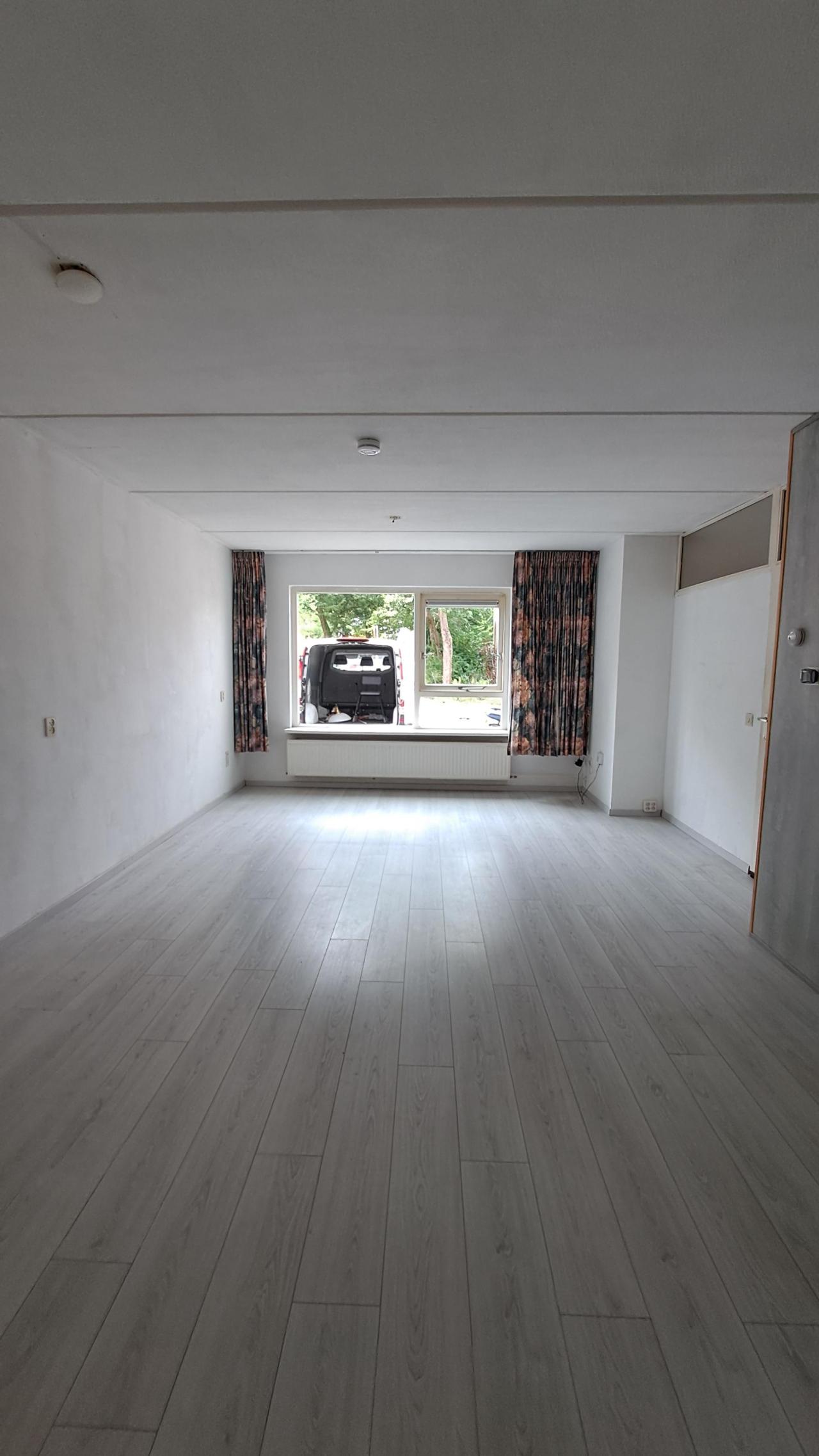 housePhoto