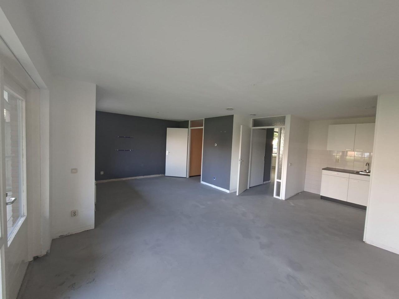 housePhoto