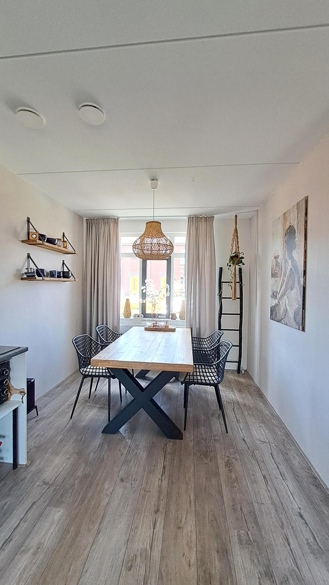 housePhoto