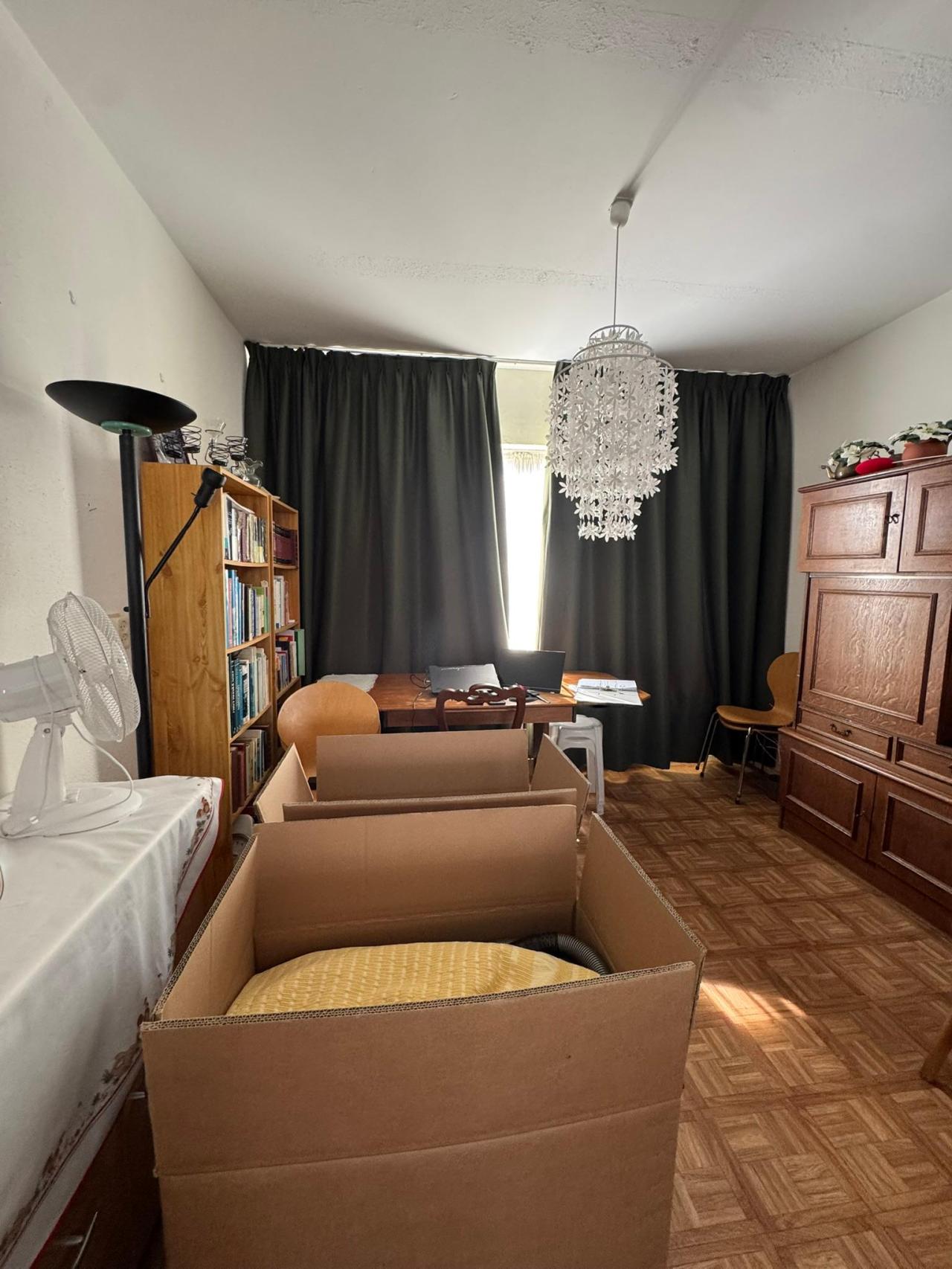 housePhoto