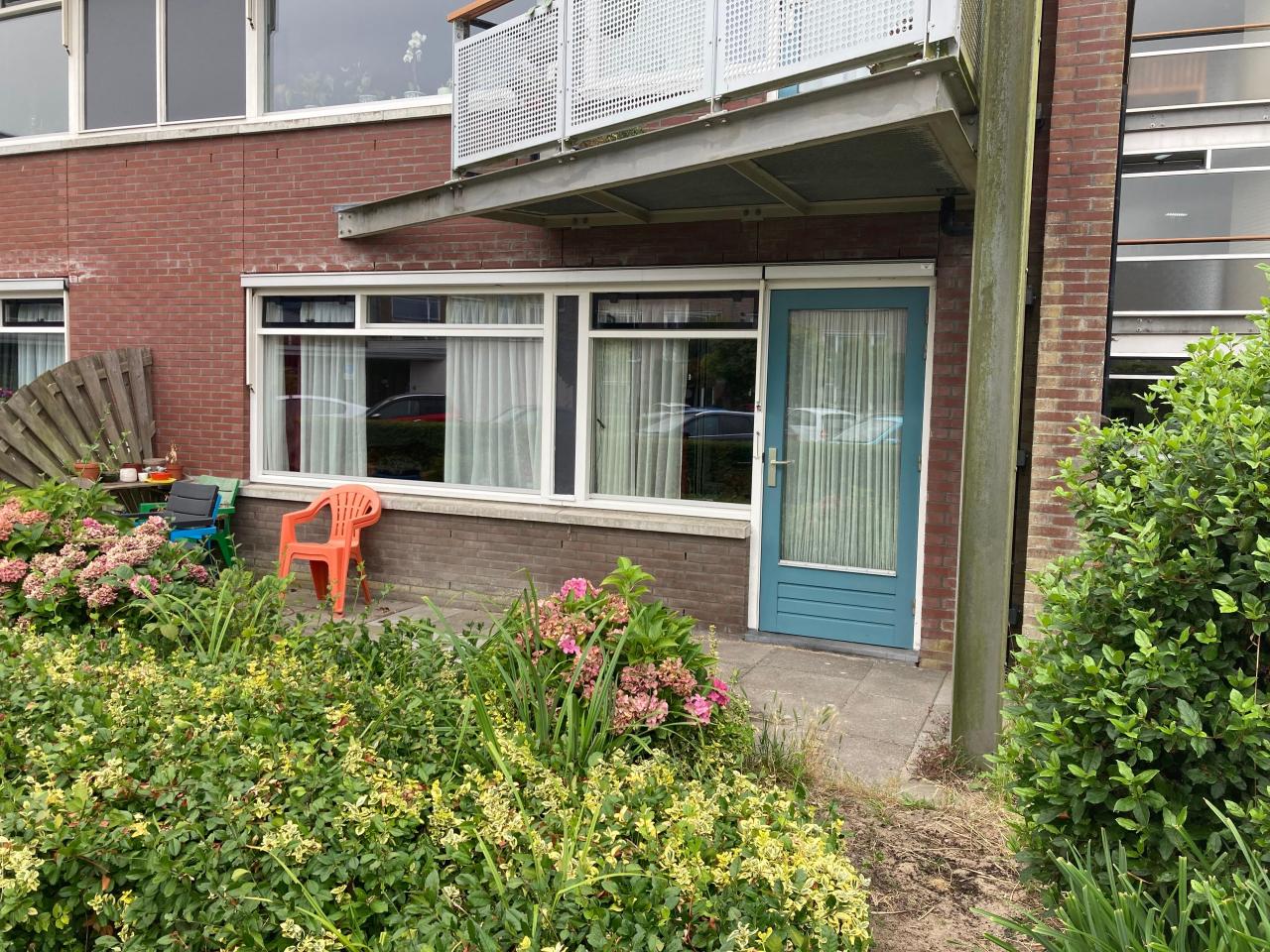 housePhoto