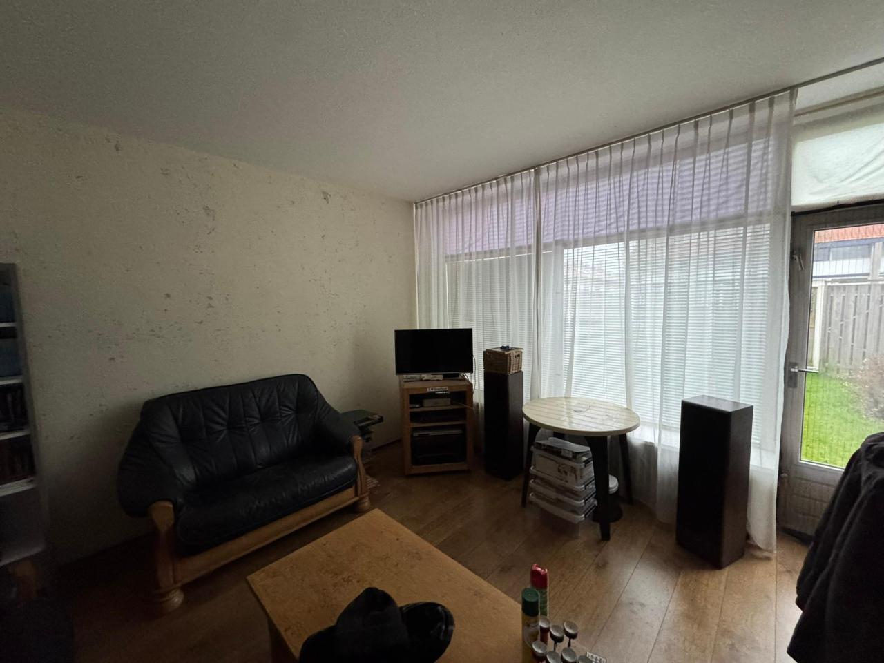 housePhoto