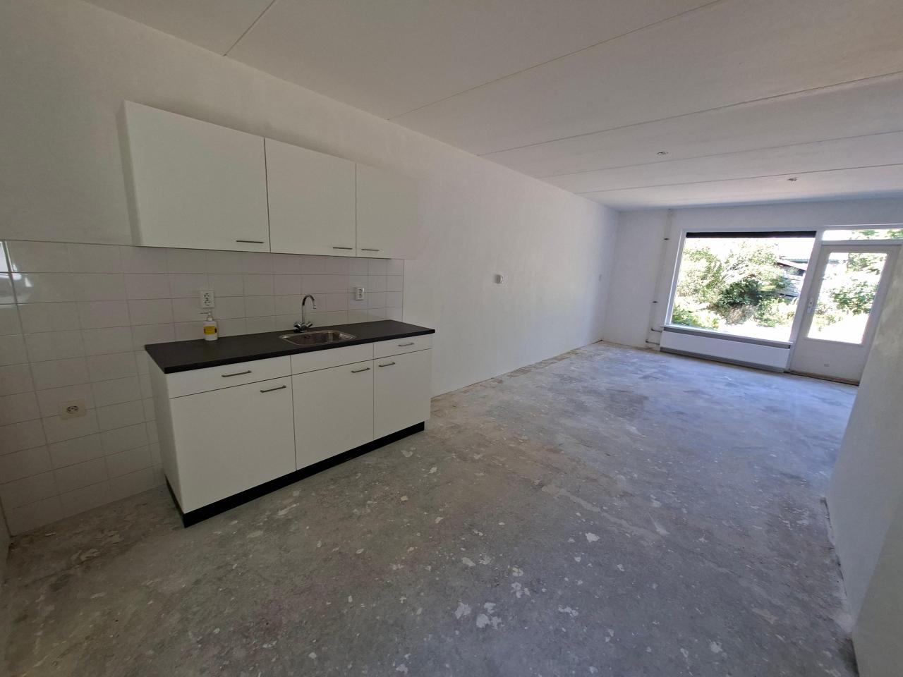housePhoto