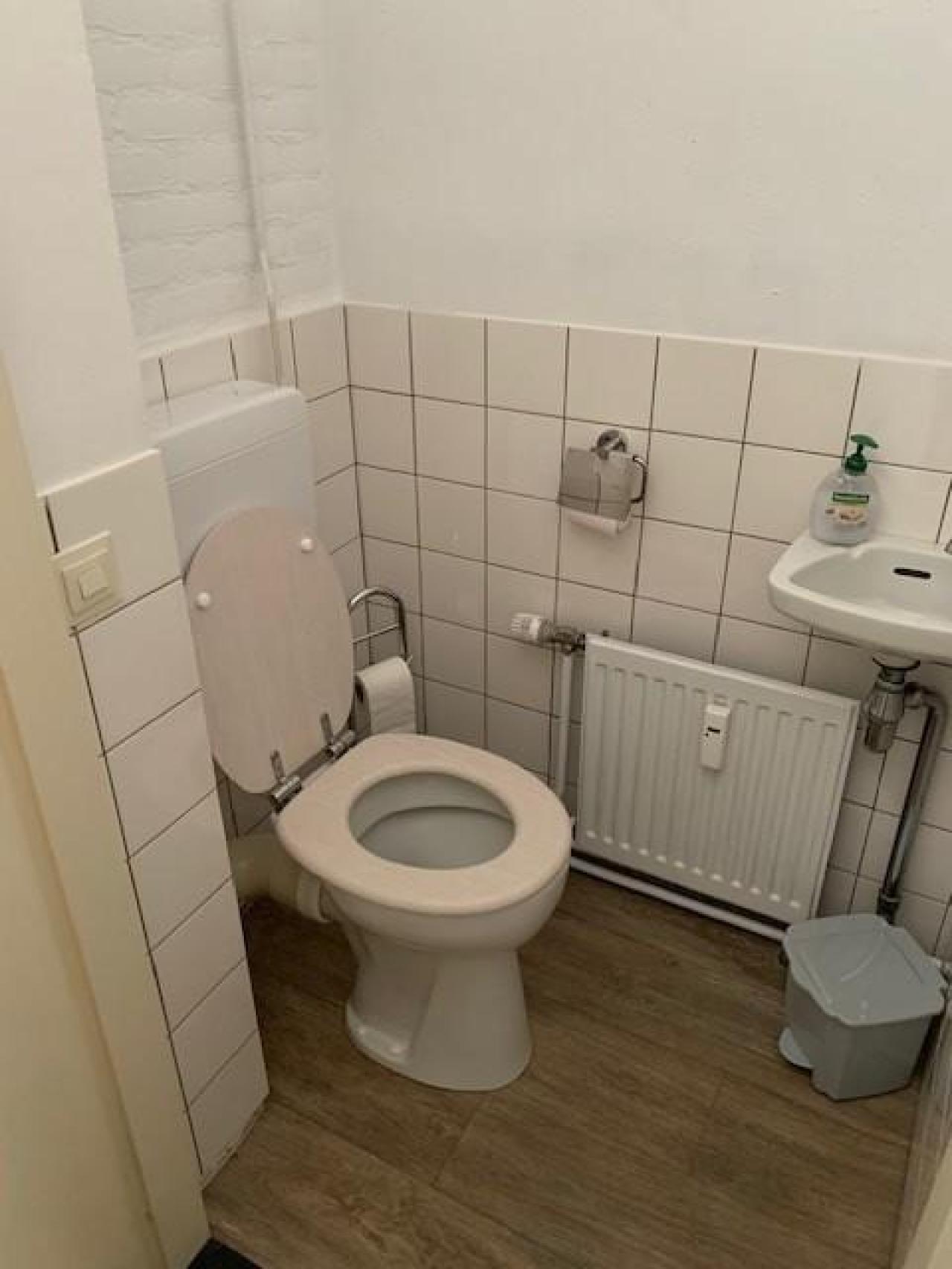 housePhoto
