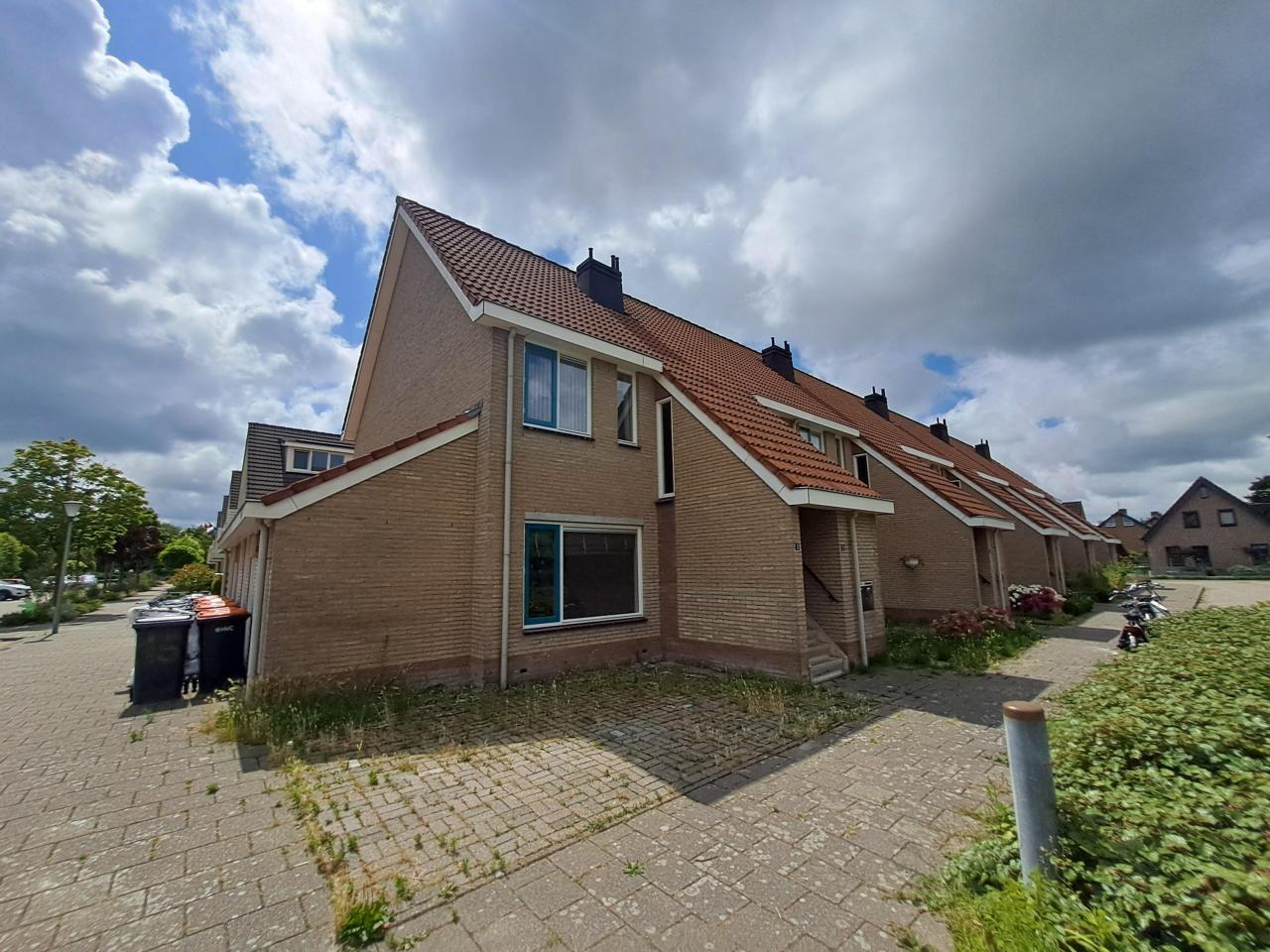 housePhoto