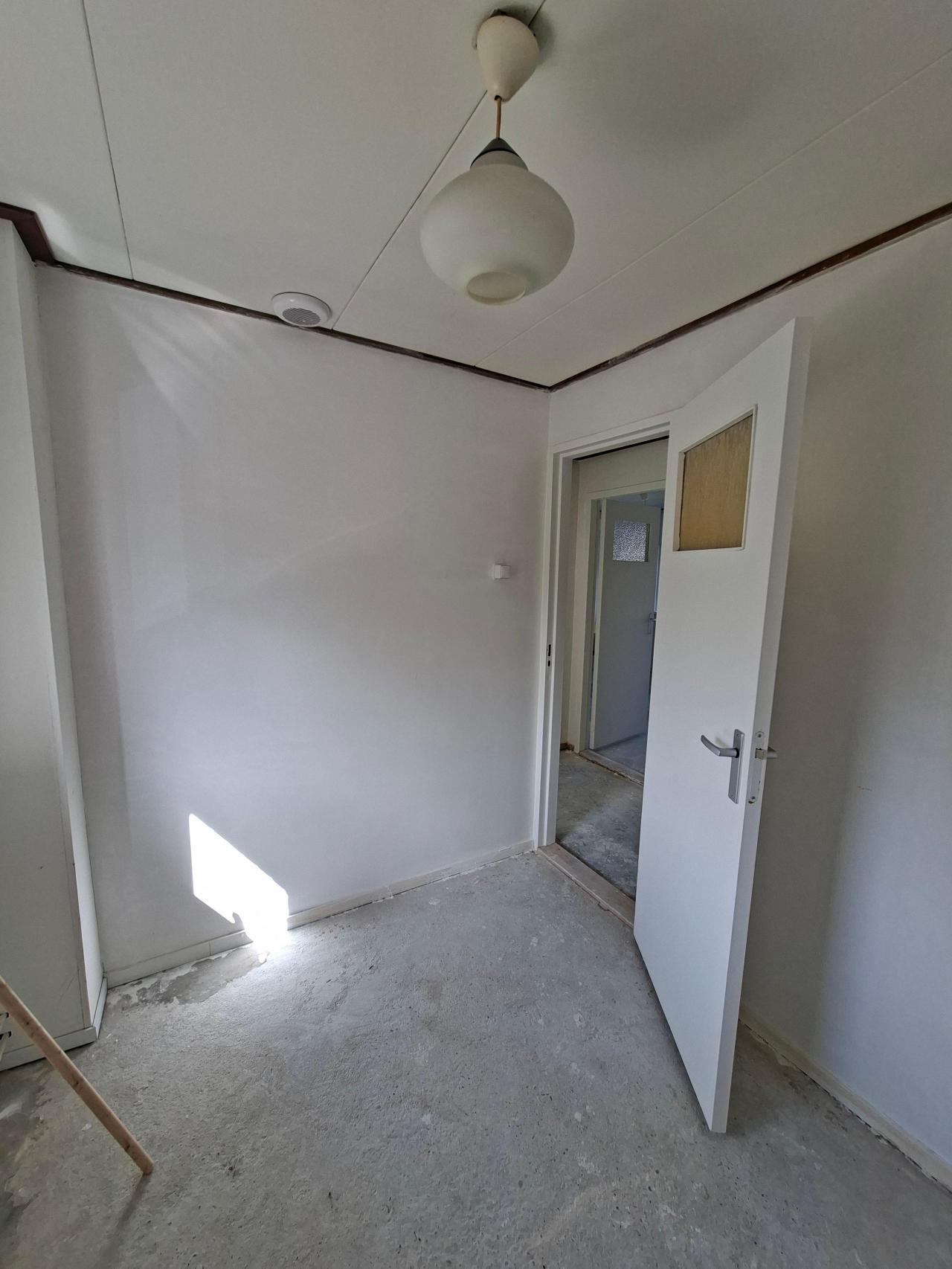 housePhoto
