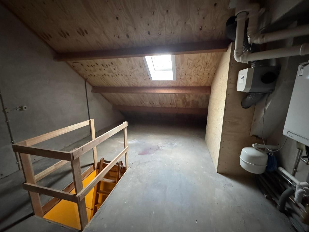 housePhoto