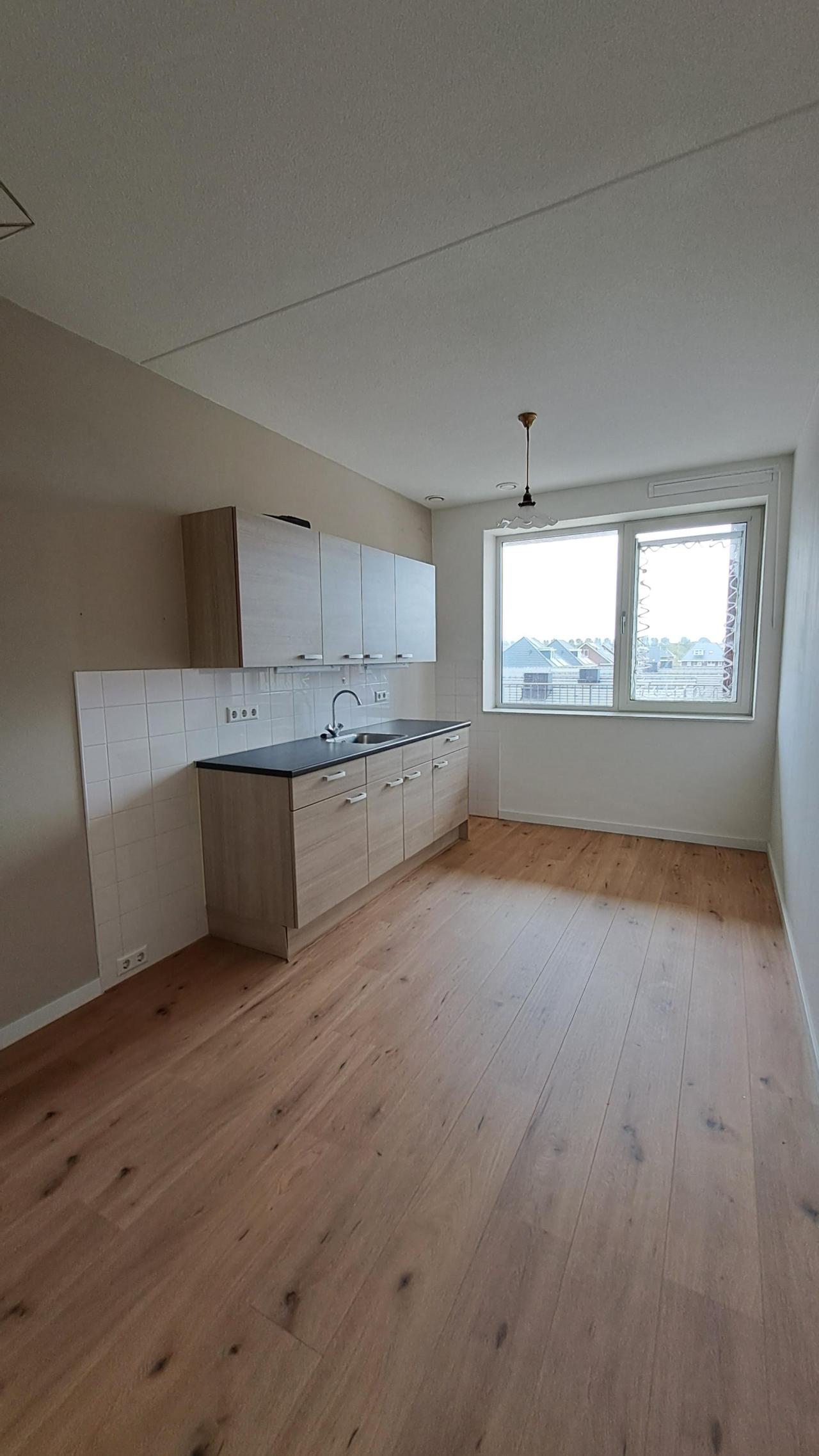 housePhoto