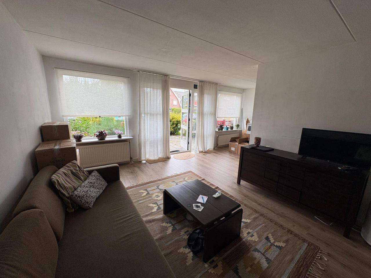 housePhoto
