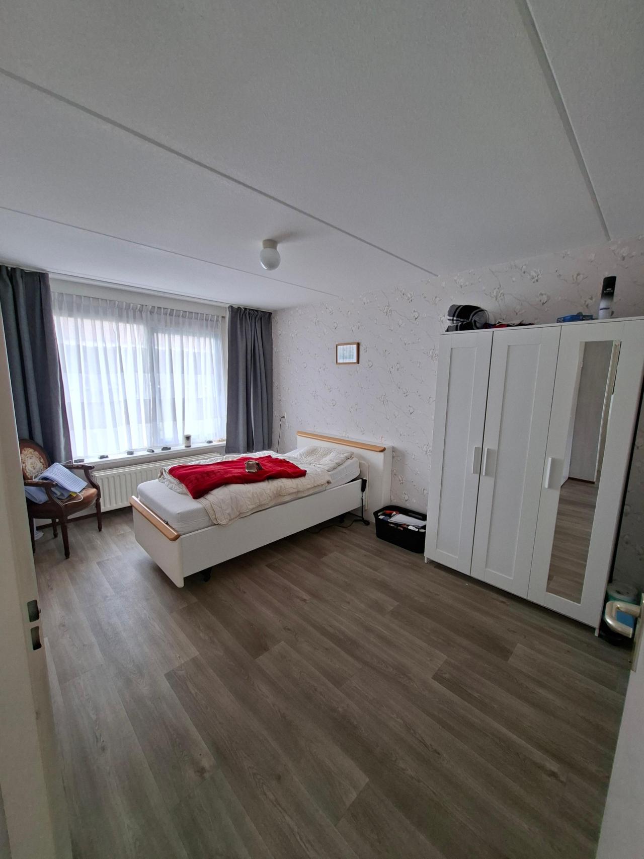 housePhoto