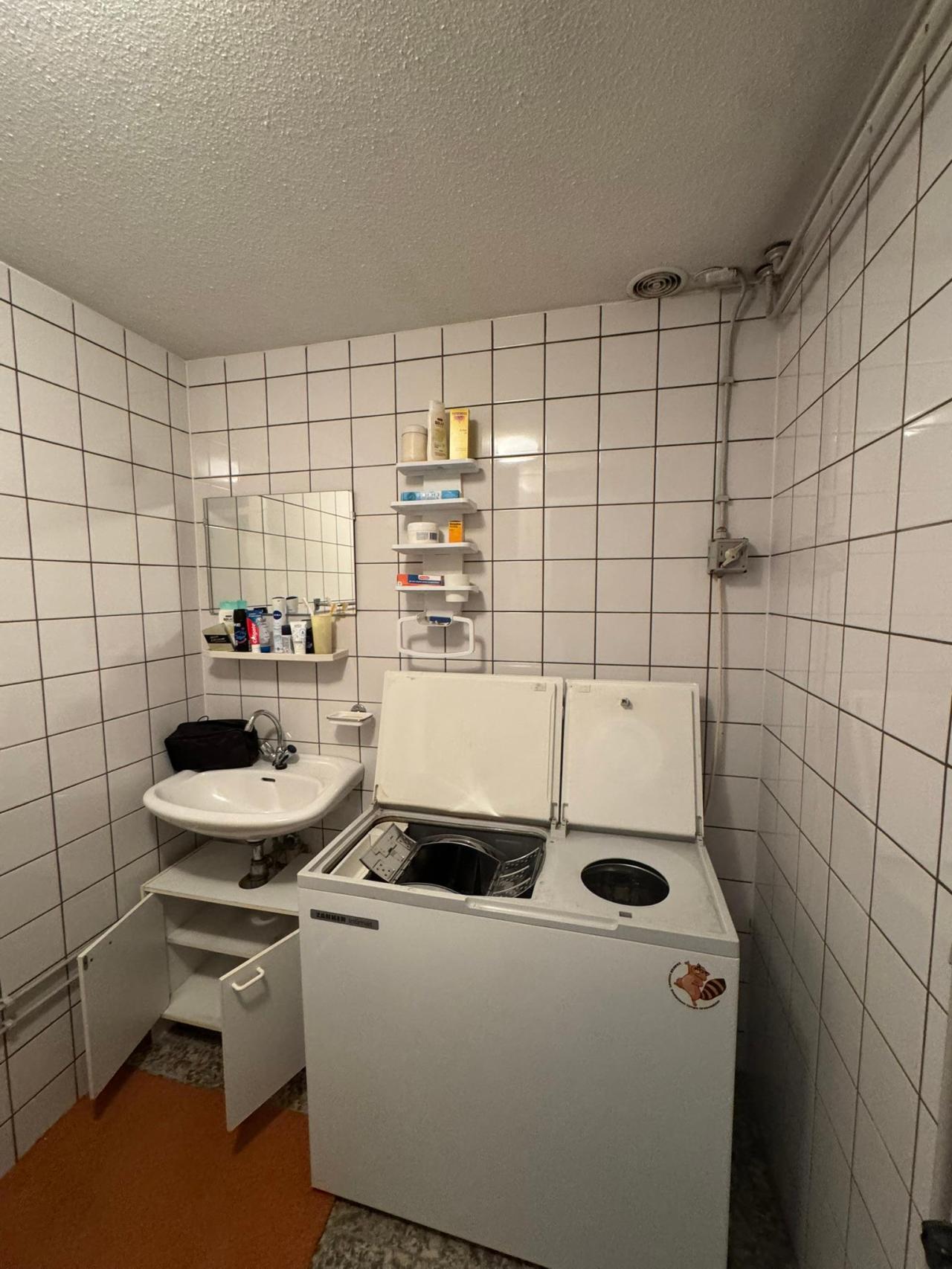 housePhoto