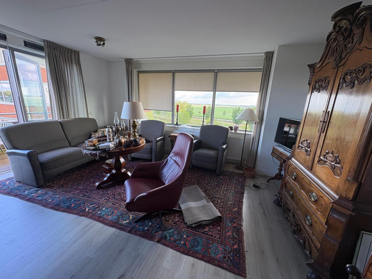 housePhoto