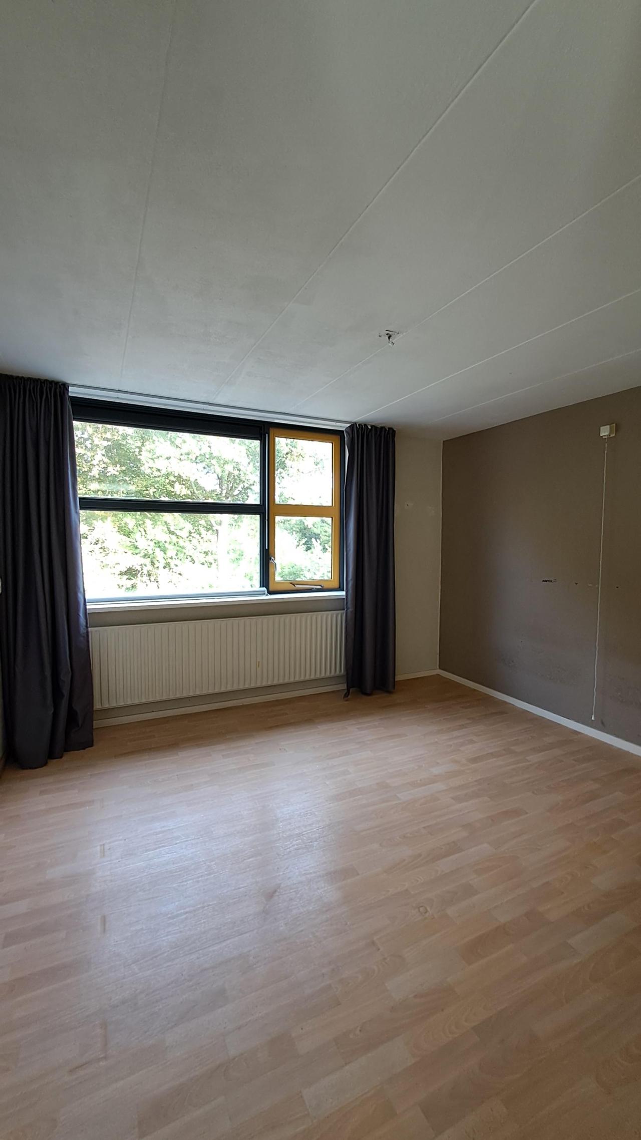housePhoto