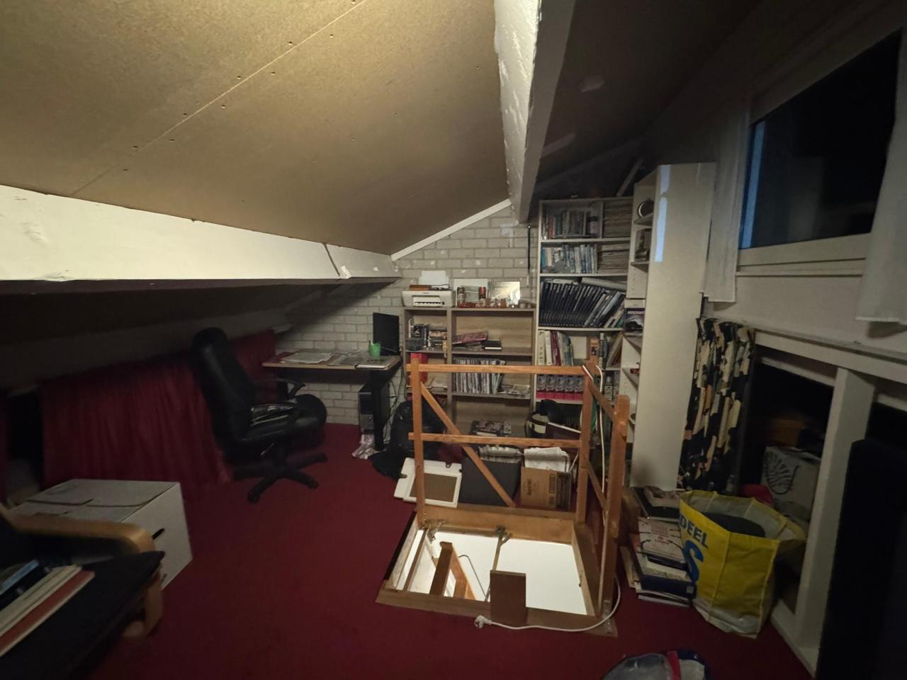 housePhoto
