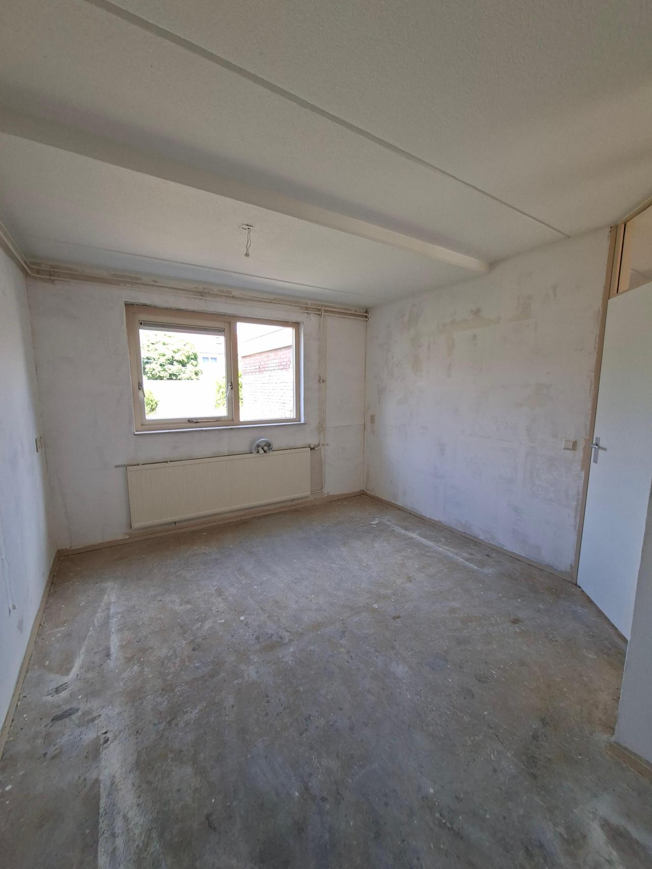 housePhoto