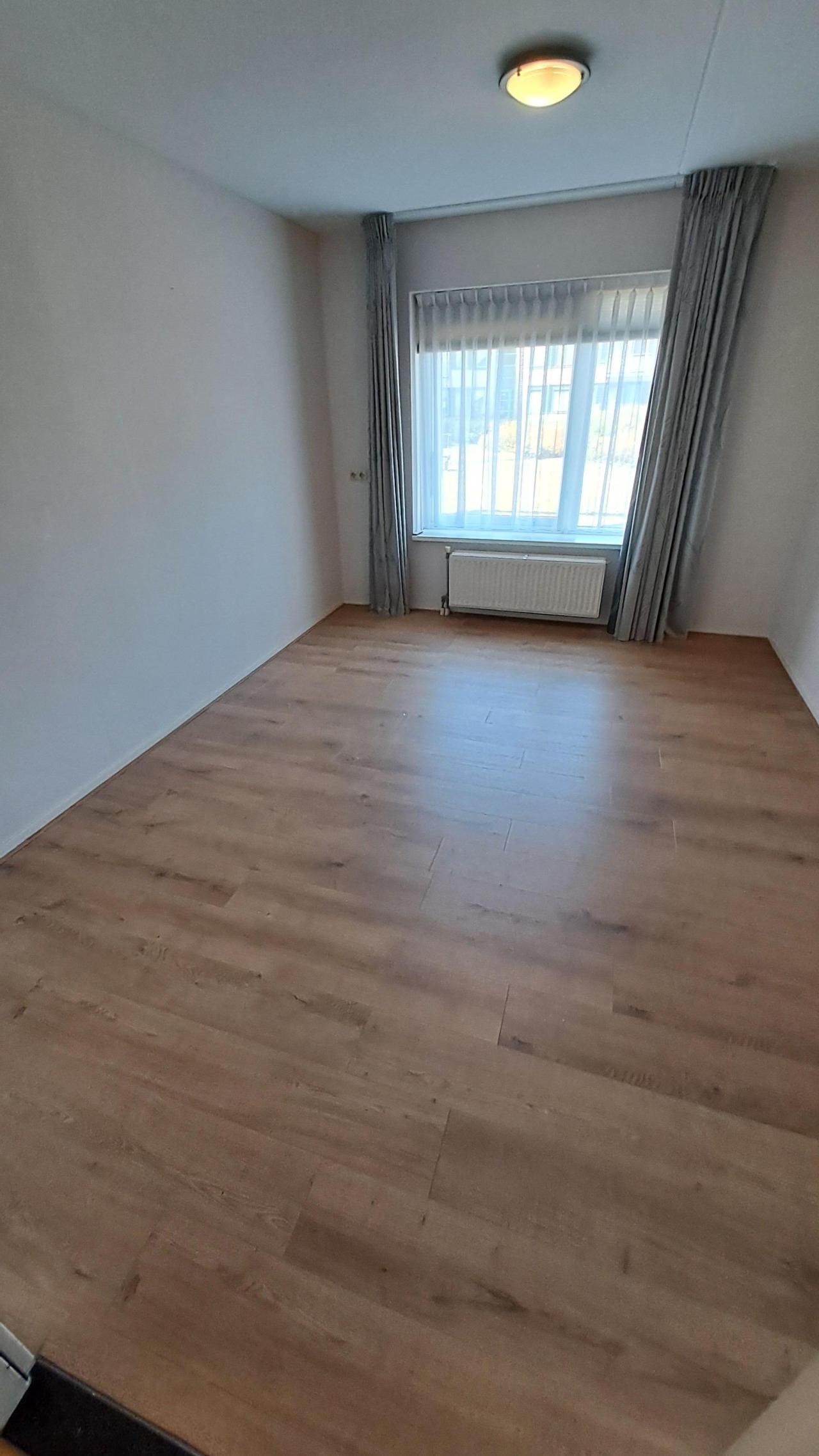housePhoto