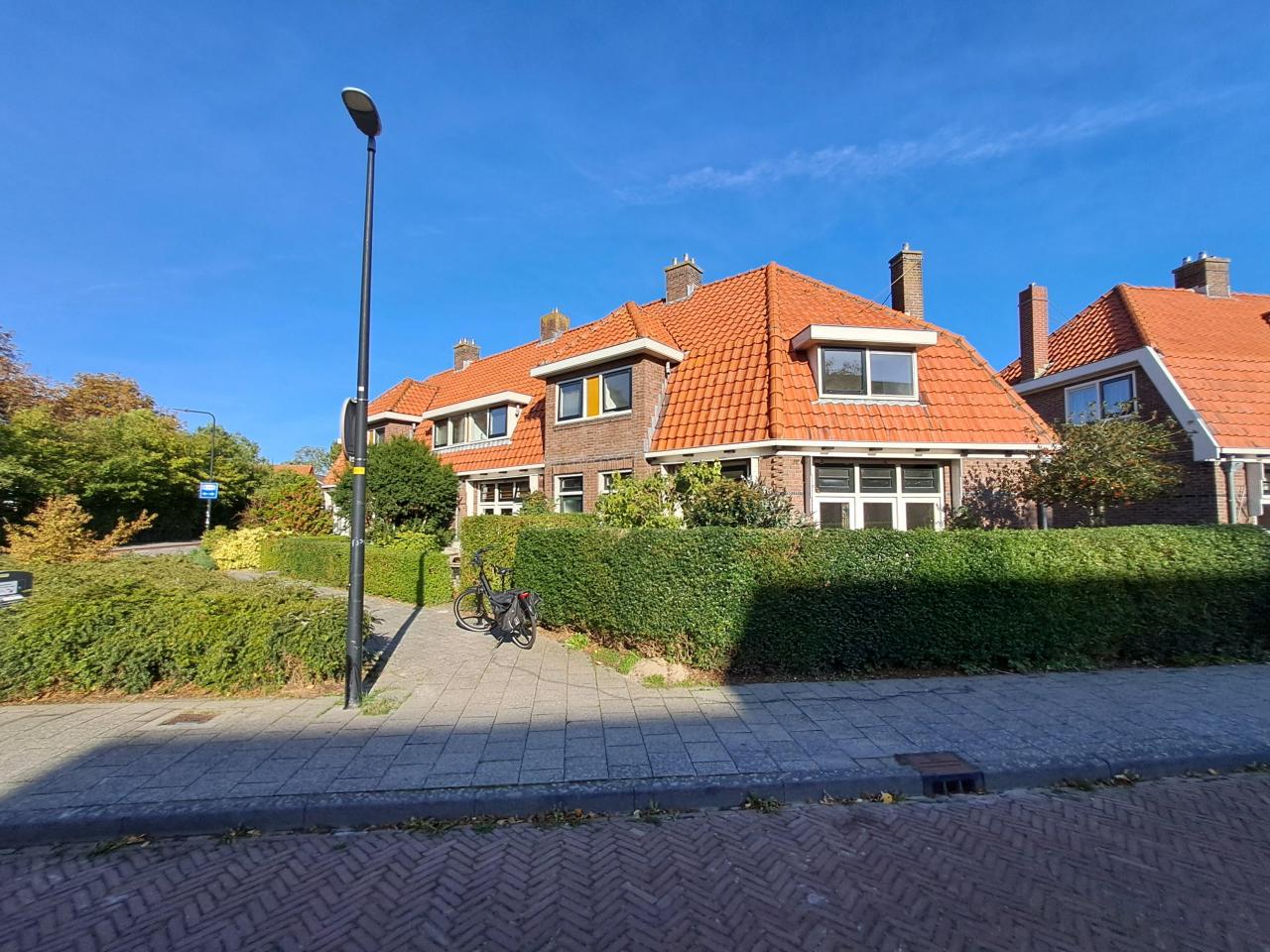 housePhoto