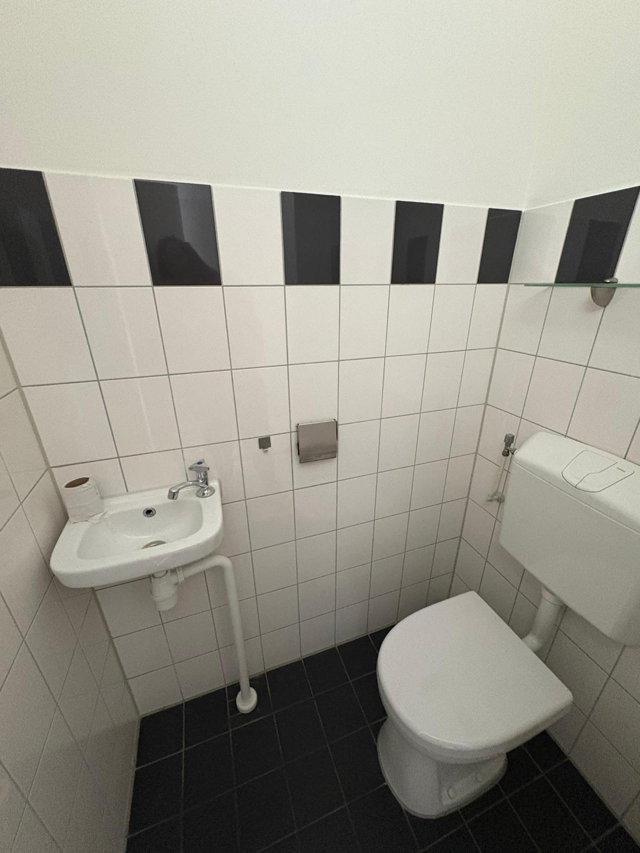 housePhoto