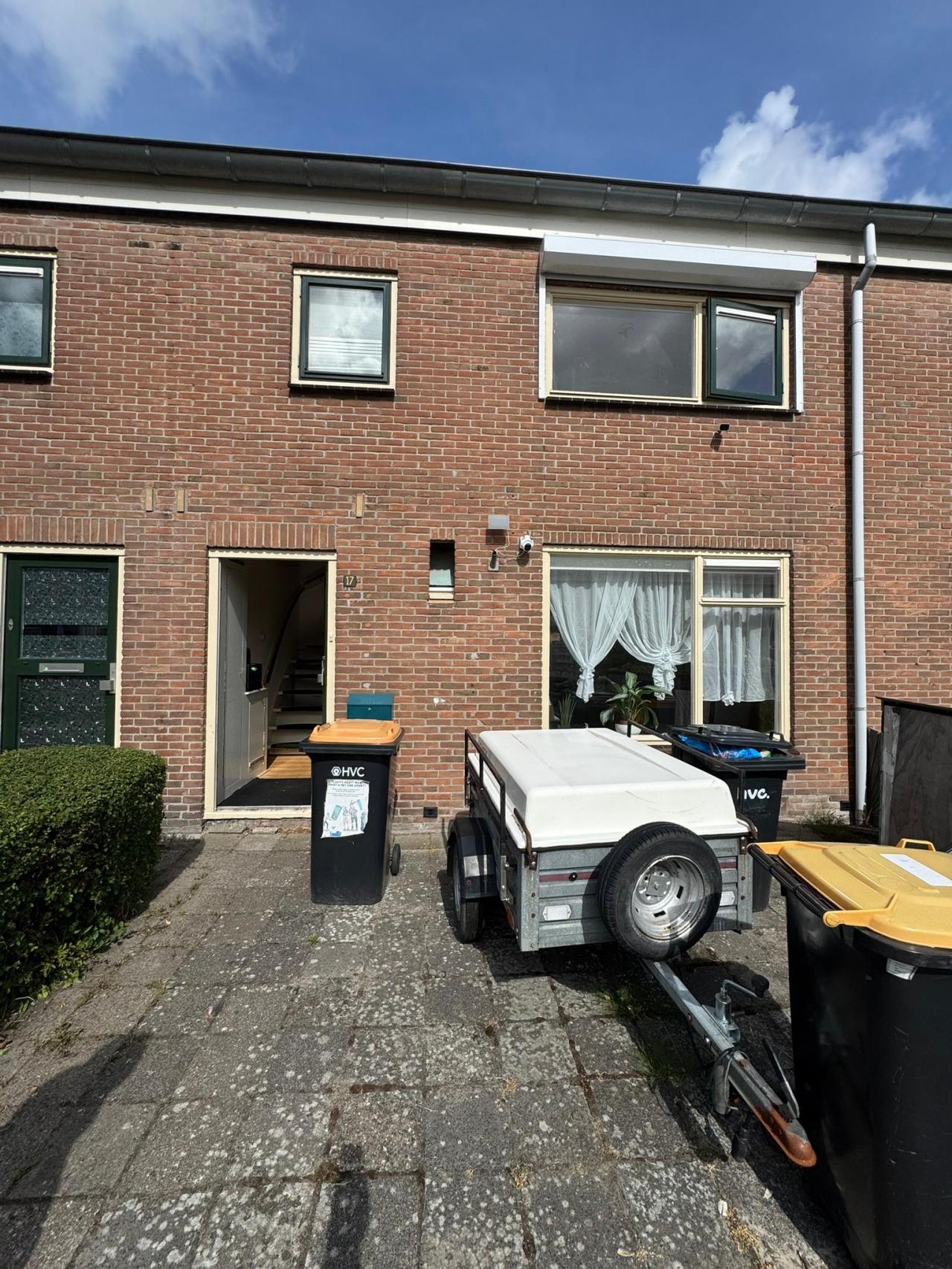 housePhoto