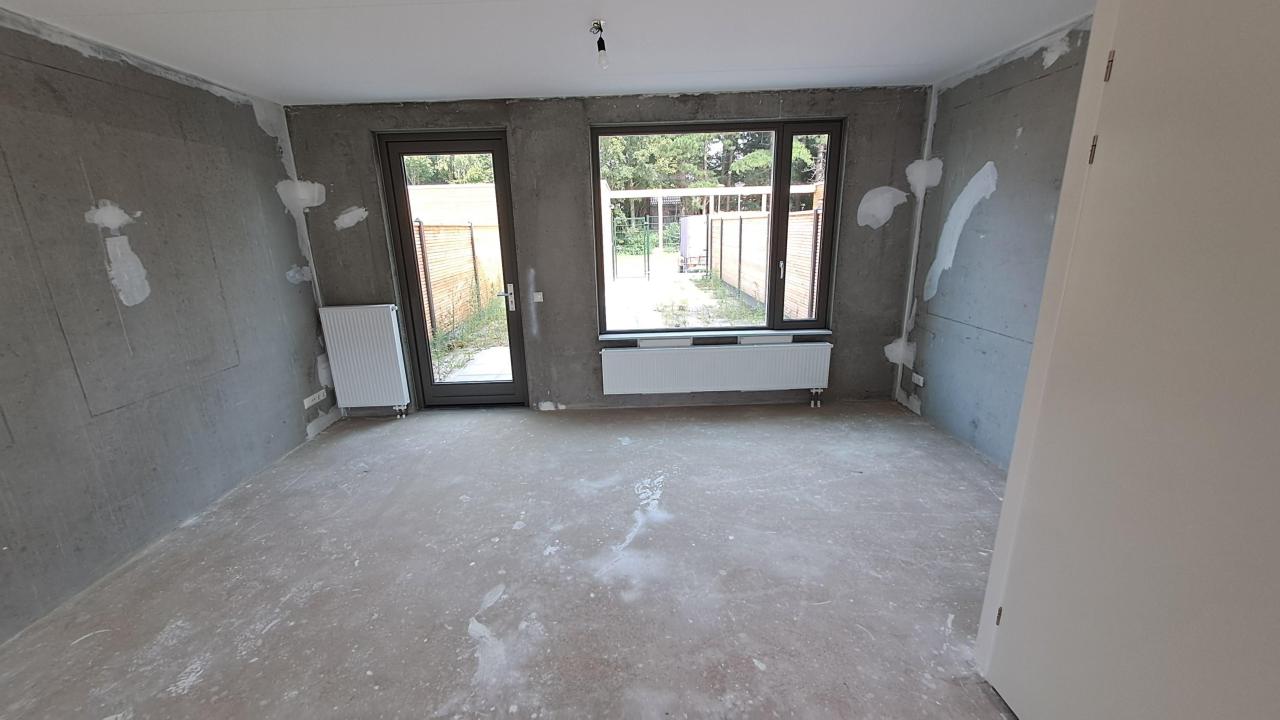housePhoto