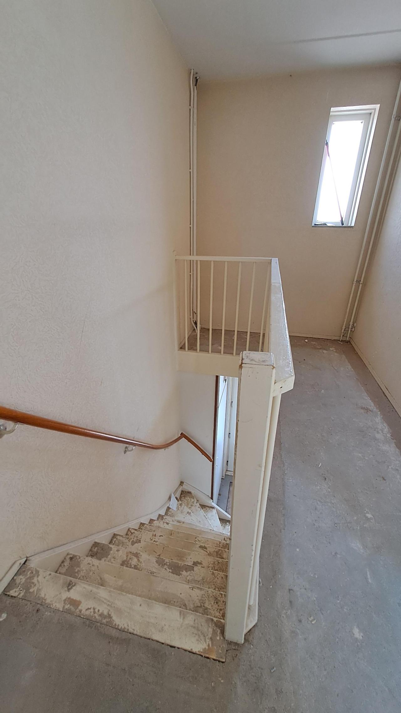 housePhoto