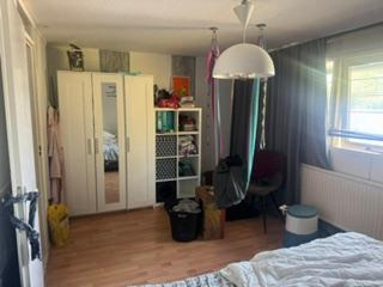 housePhoto