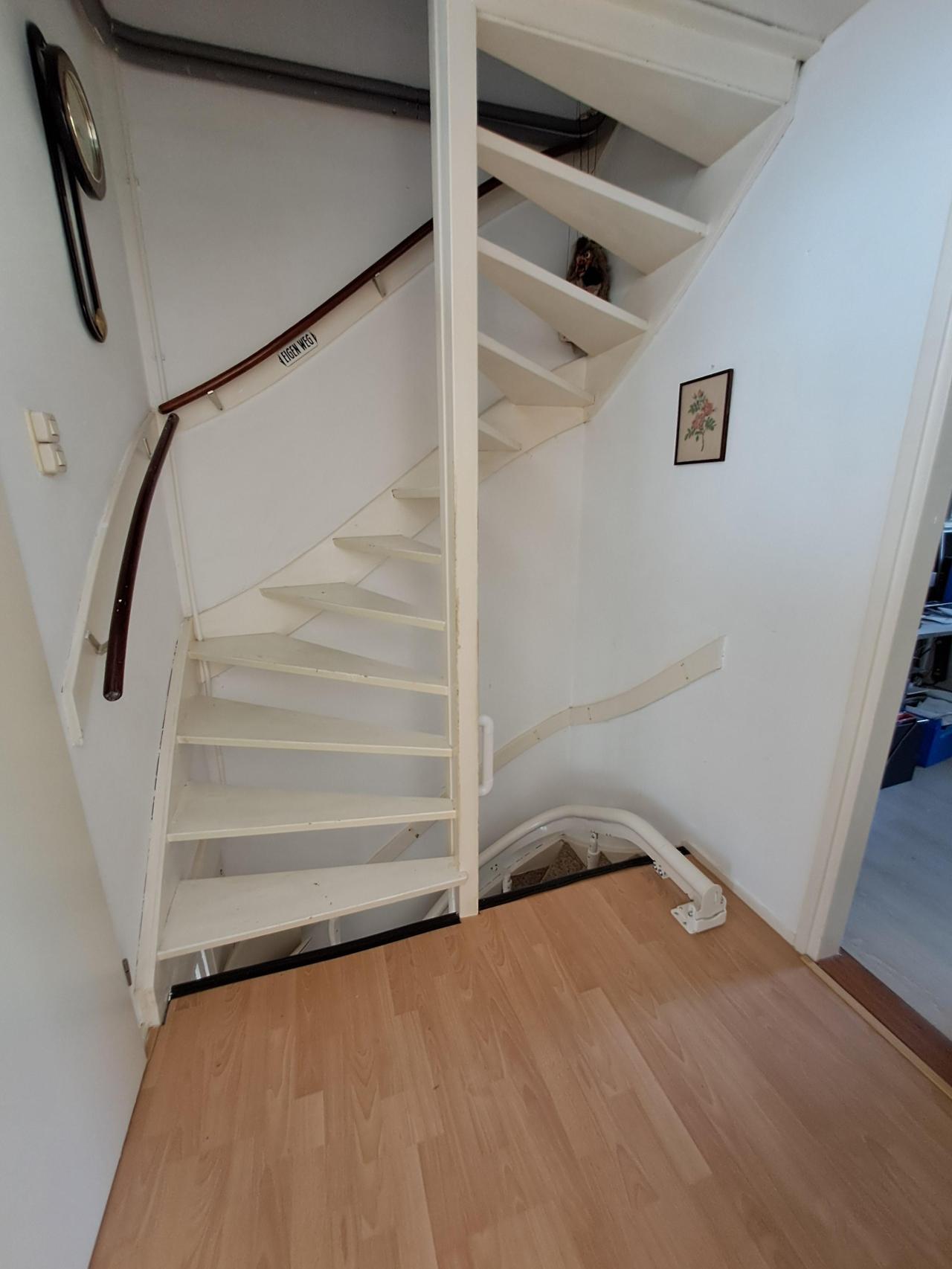 housePhoto