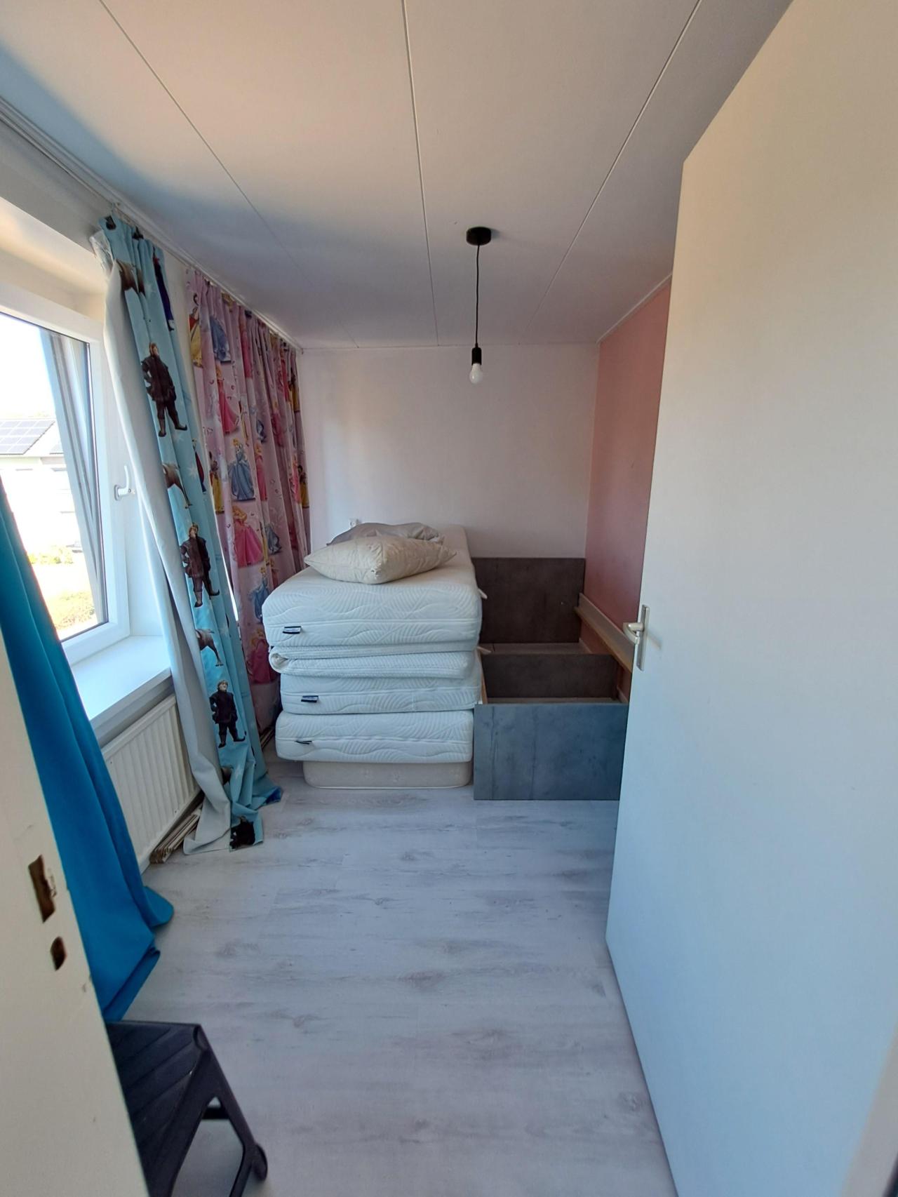 housePhoto