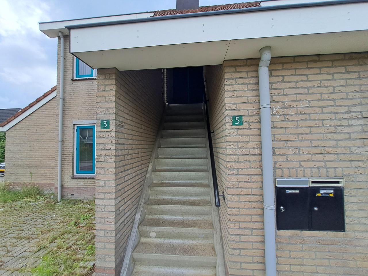 housePhoto
