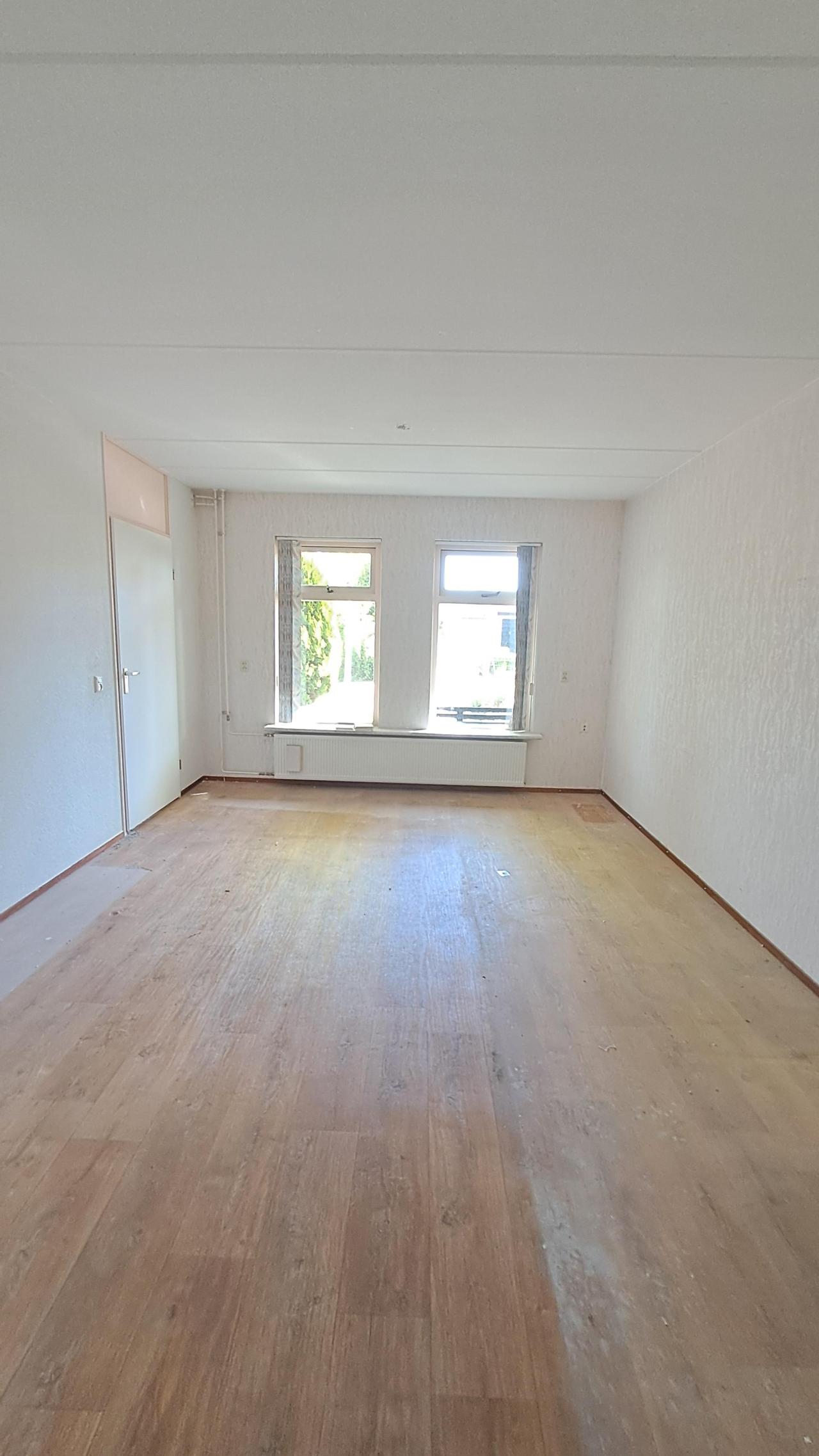 housePhoto