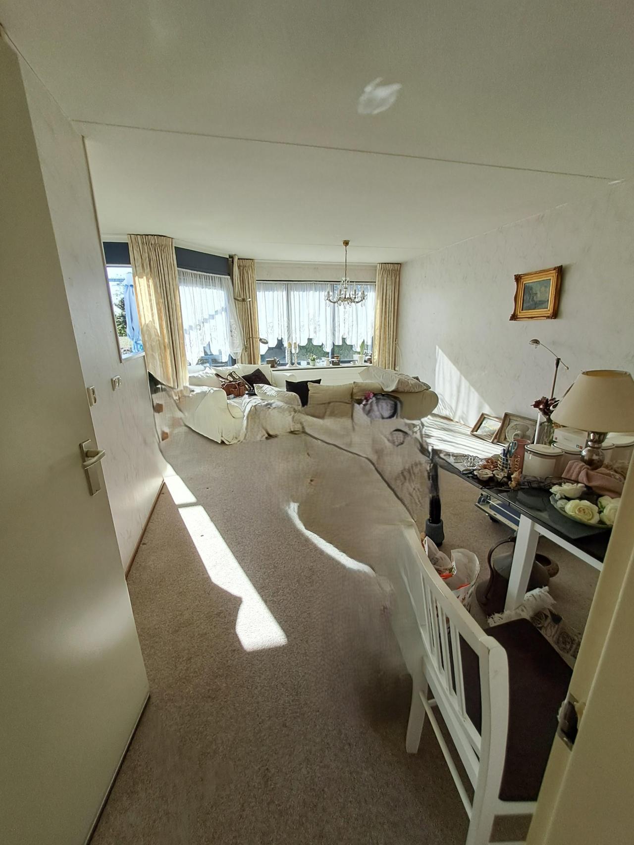housePhoto