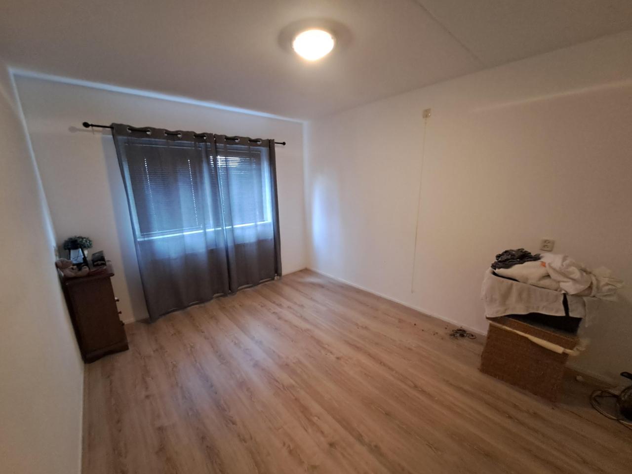 housePhoto
