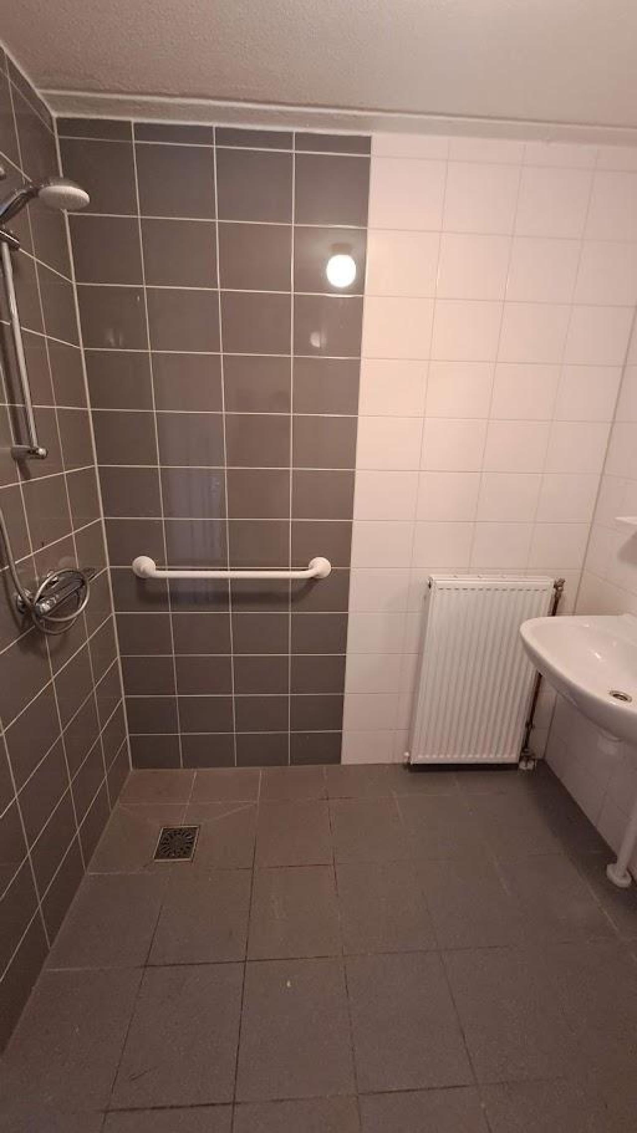 housePhoto