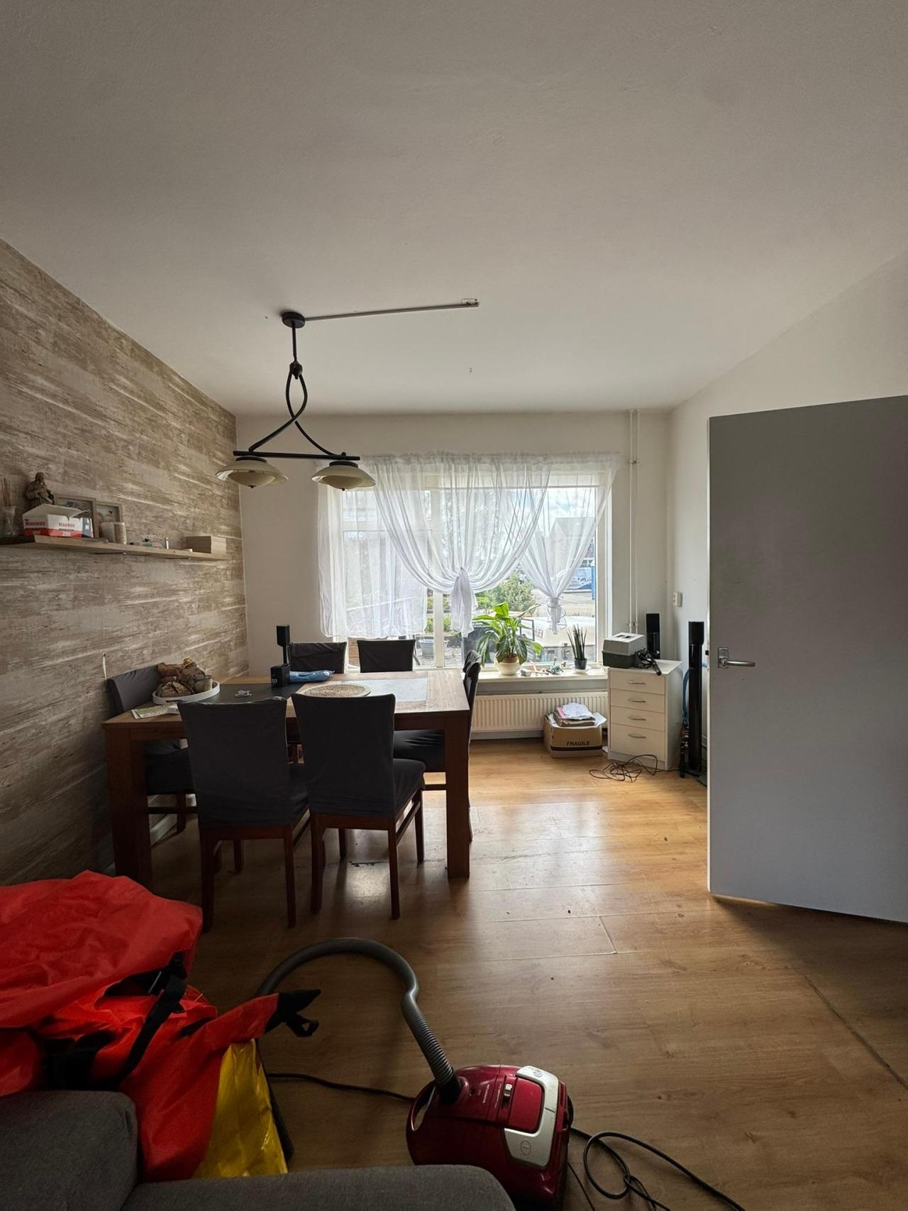 housePhoto