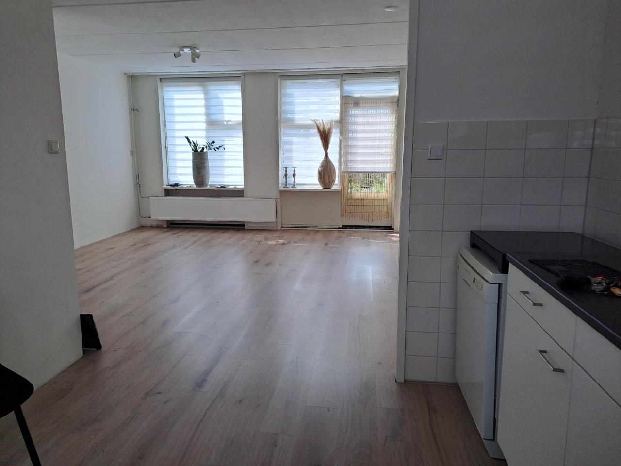 housePhoto