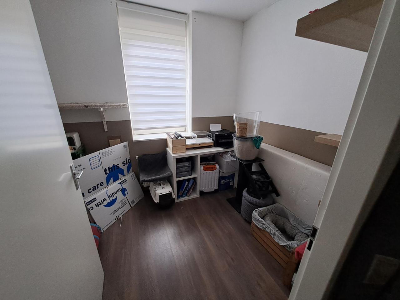 housePhoto