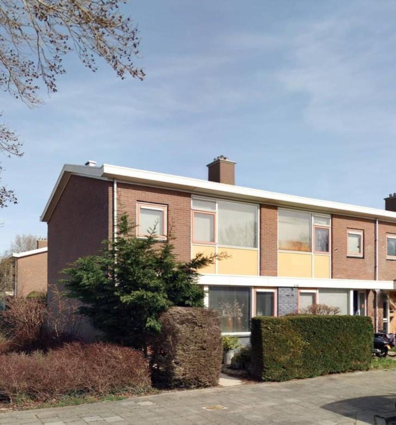 housePhoto