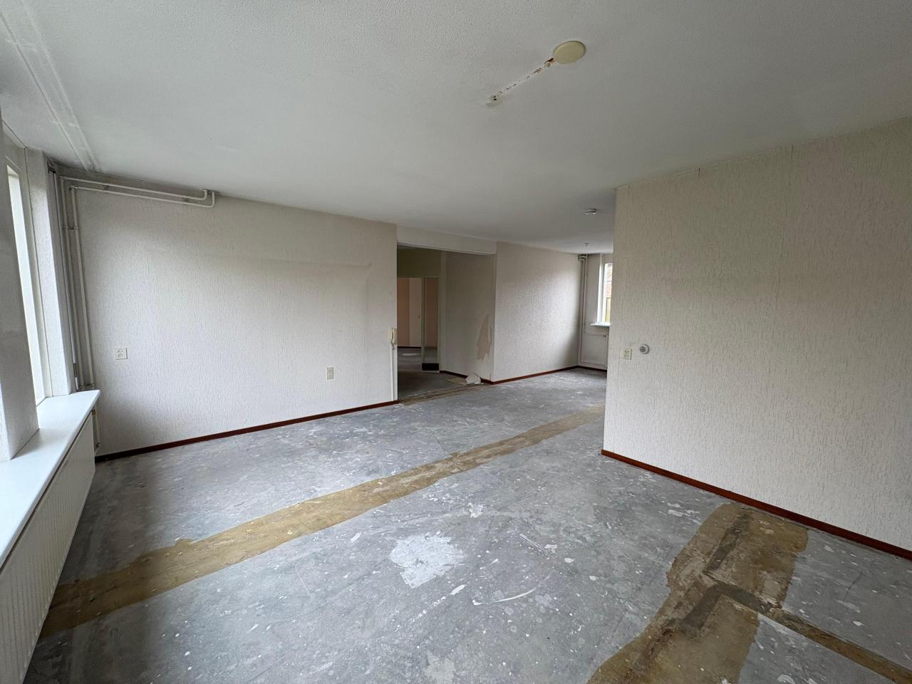 housePhoto