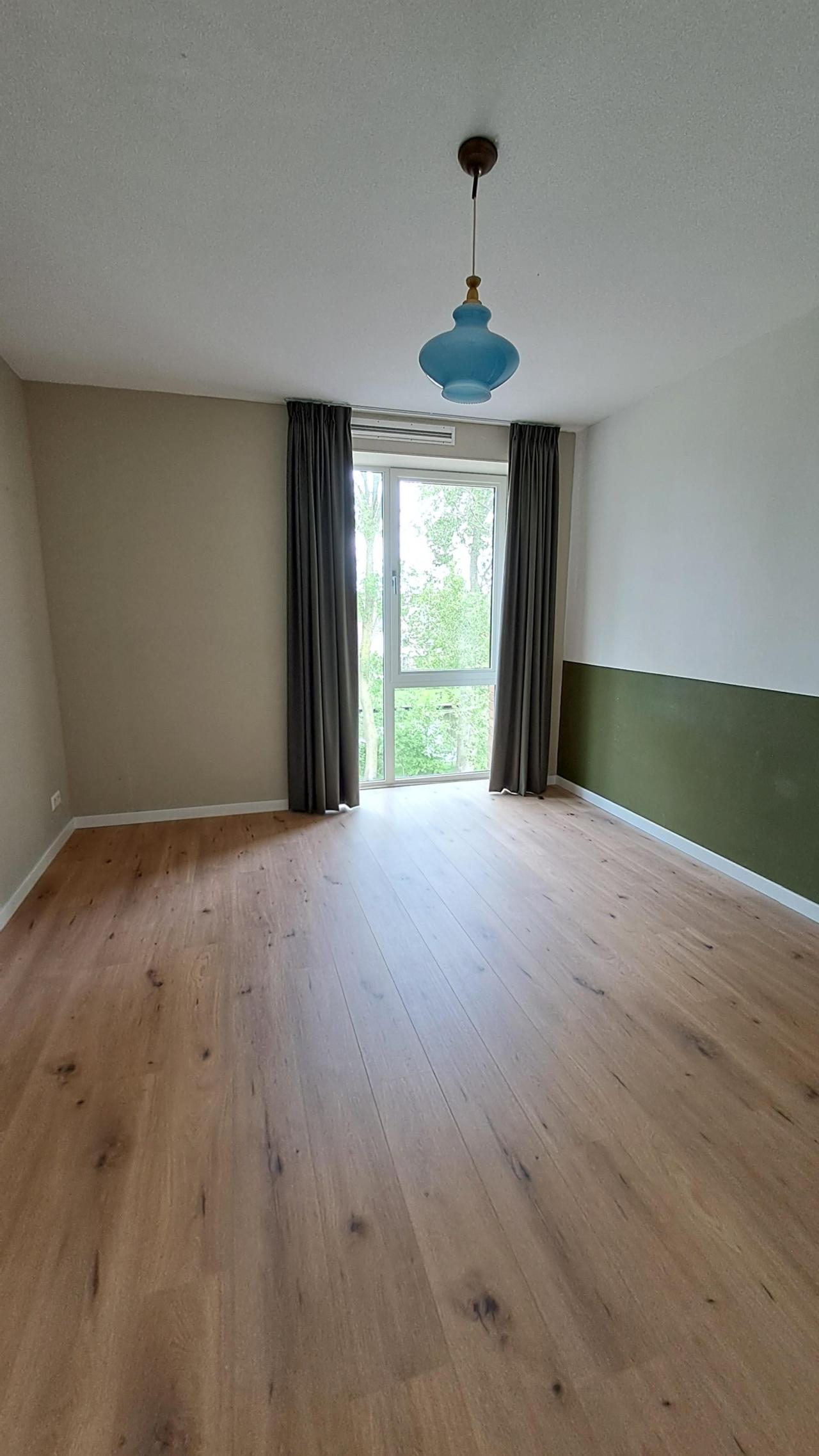 housePhoto