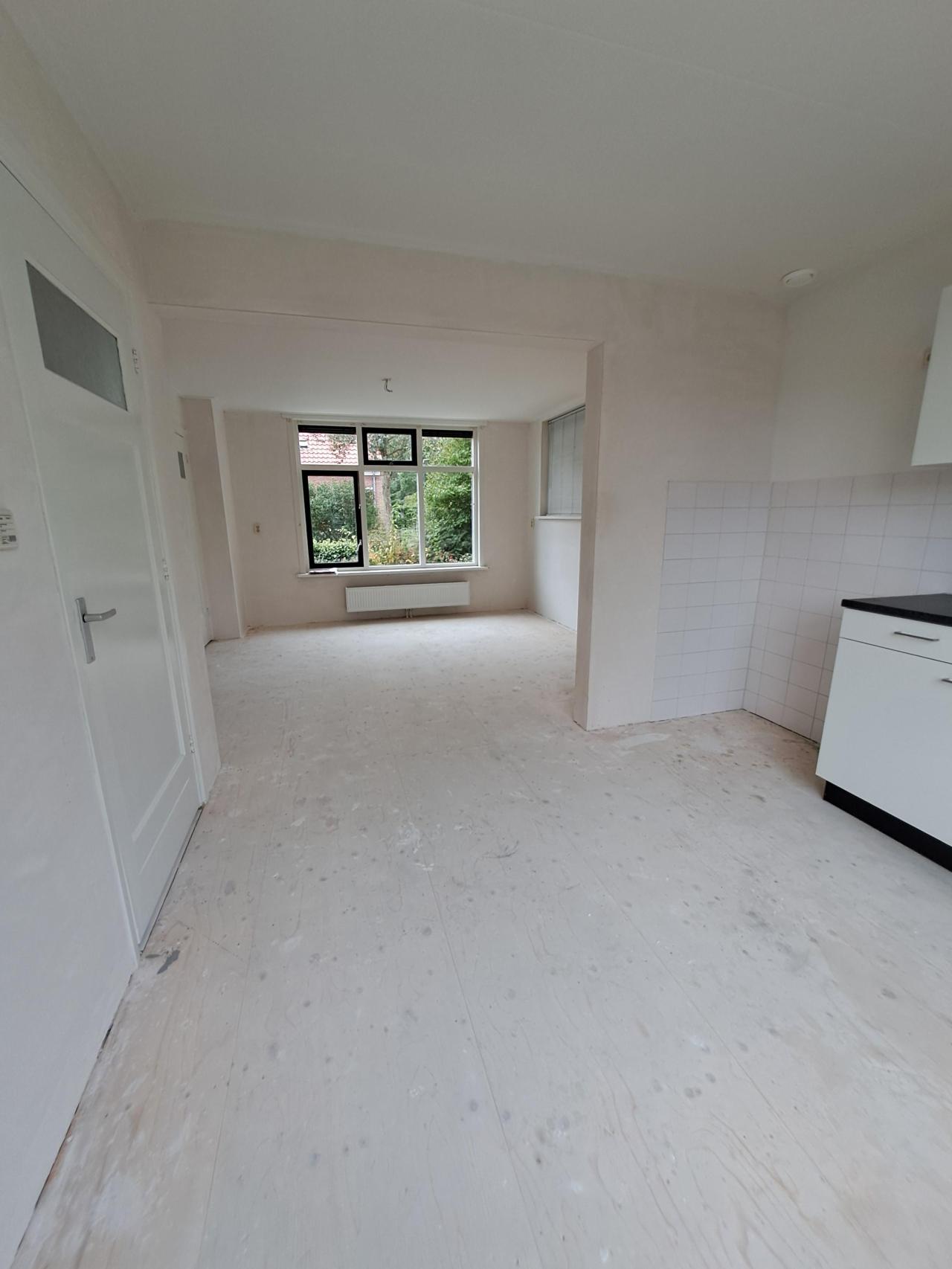housePhoto