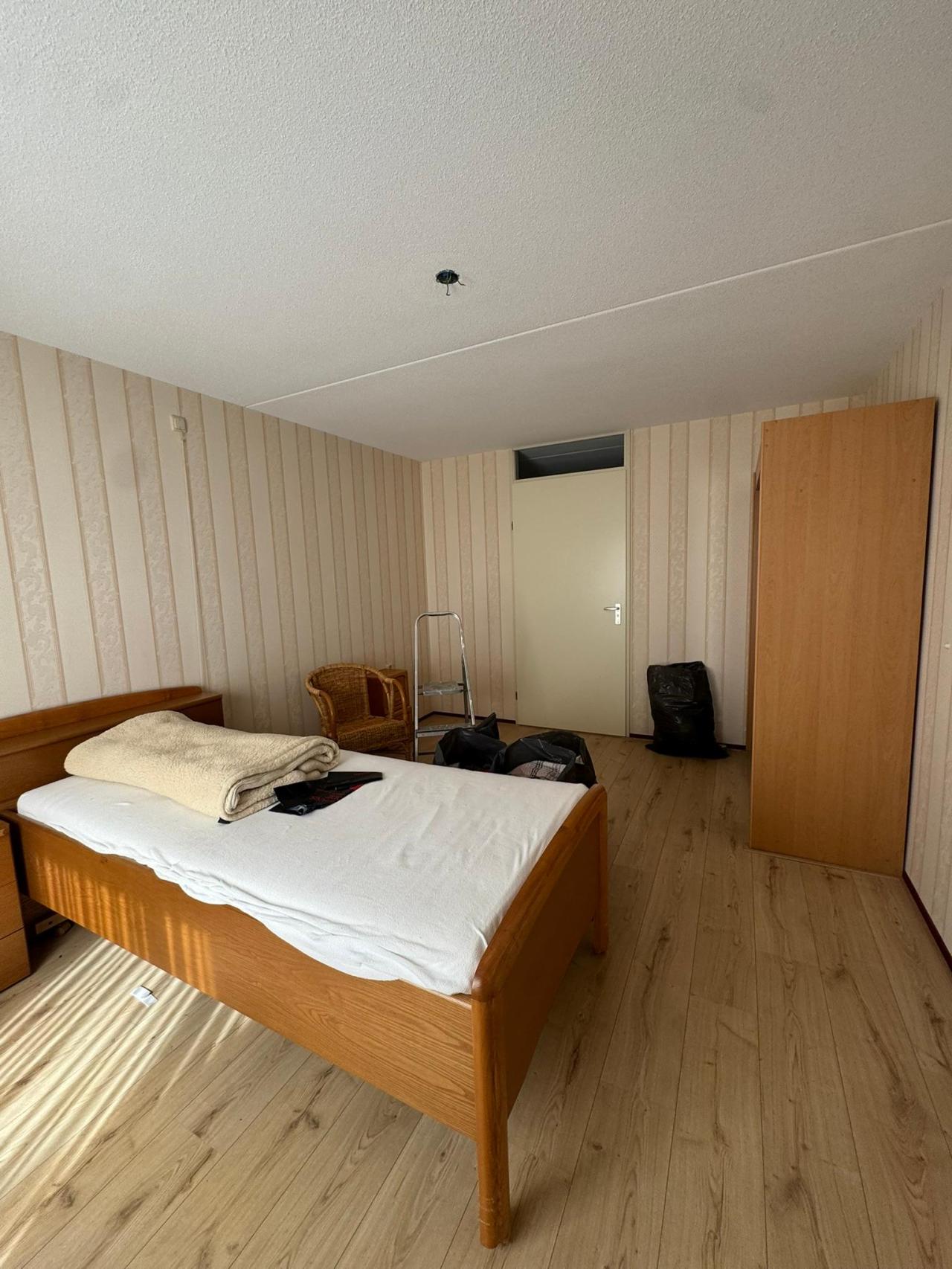 housePhoto