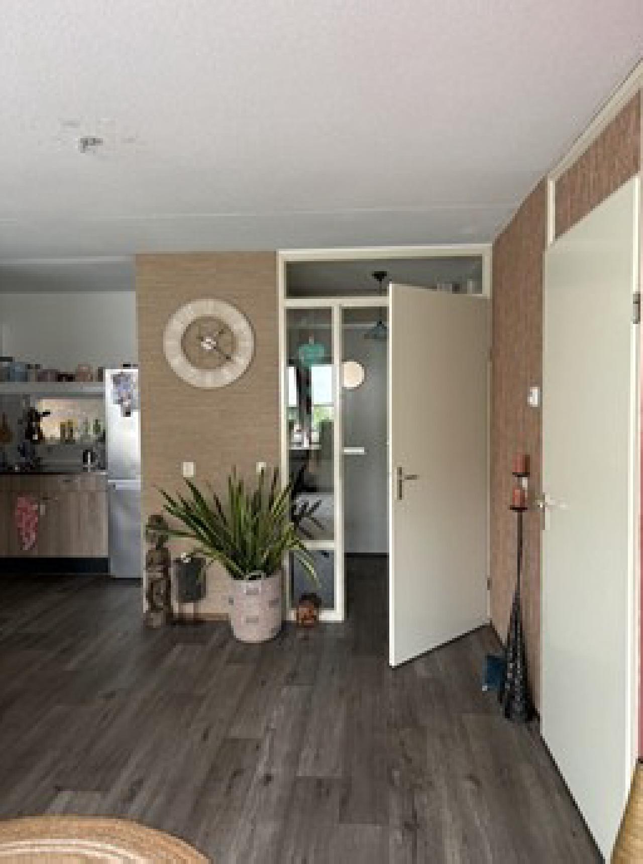housePhoto