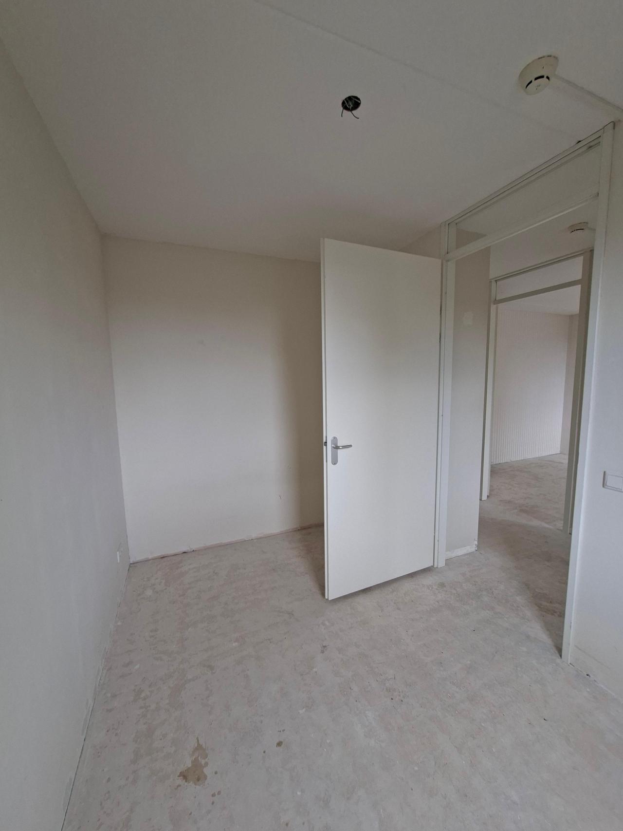 housePhoto